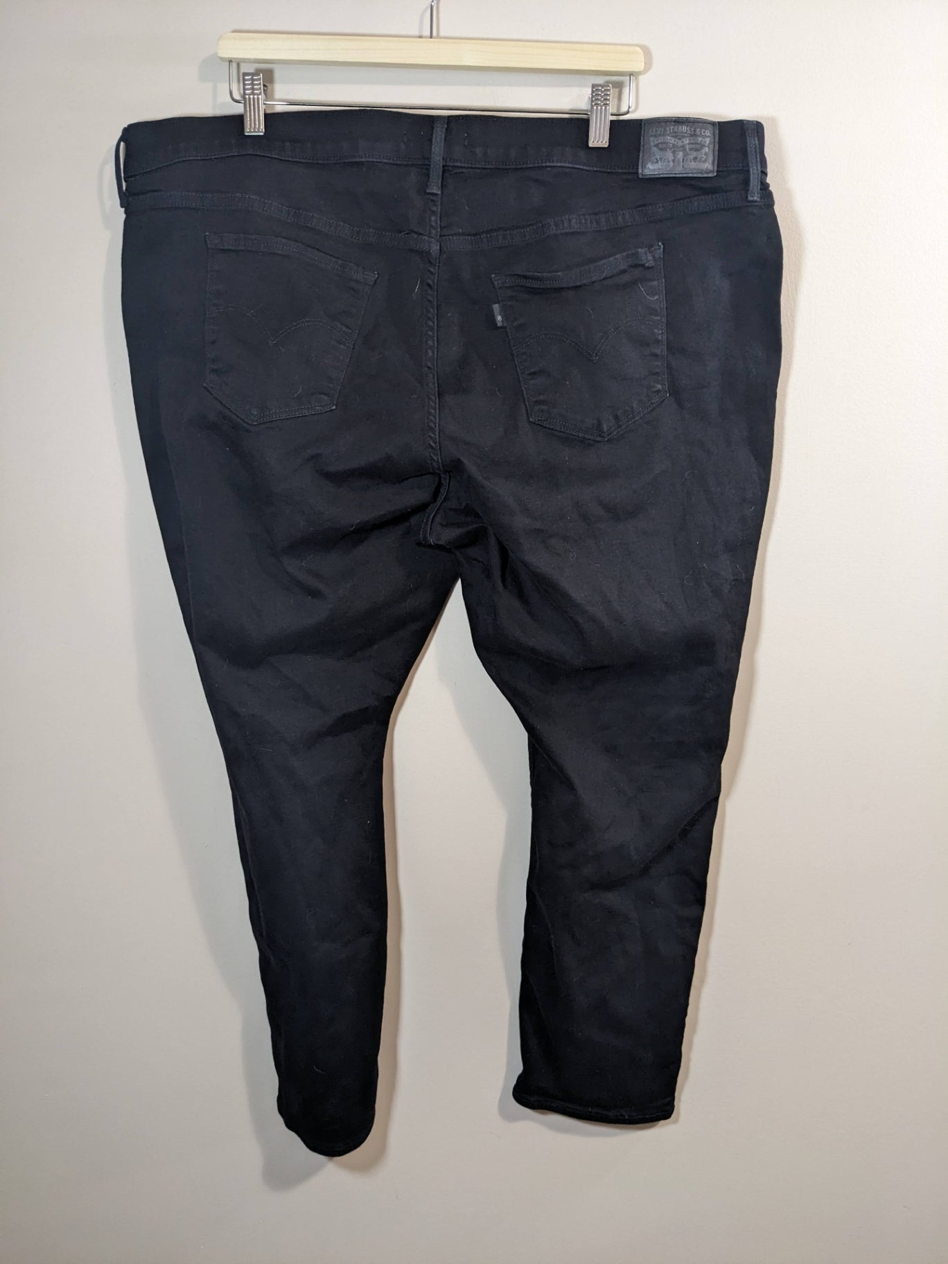 Levi's Black Denim Jeans - 24