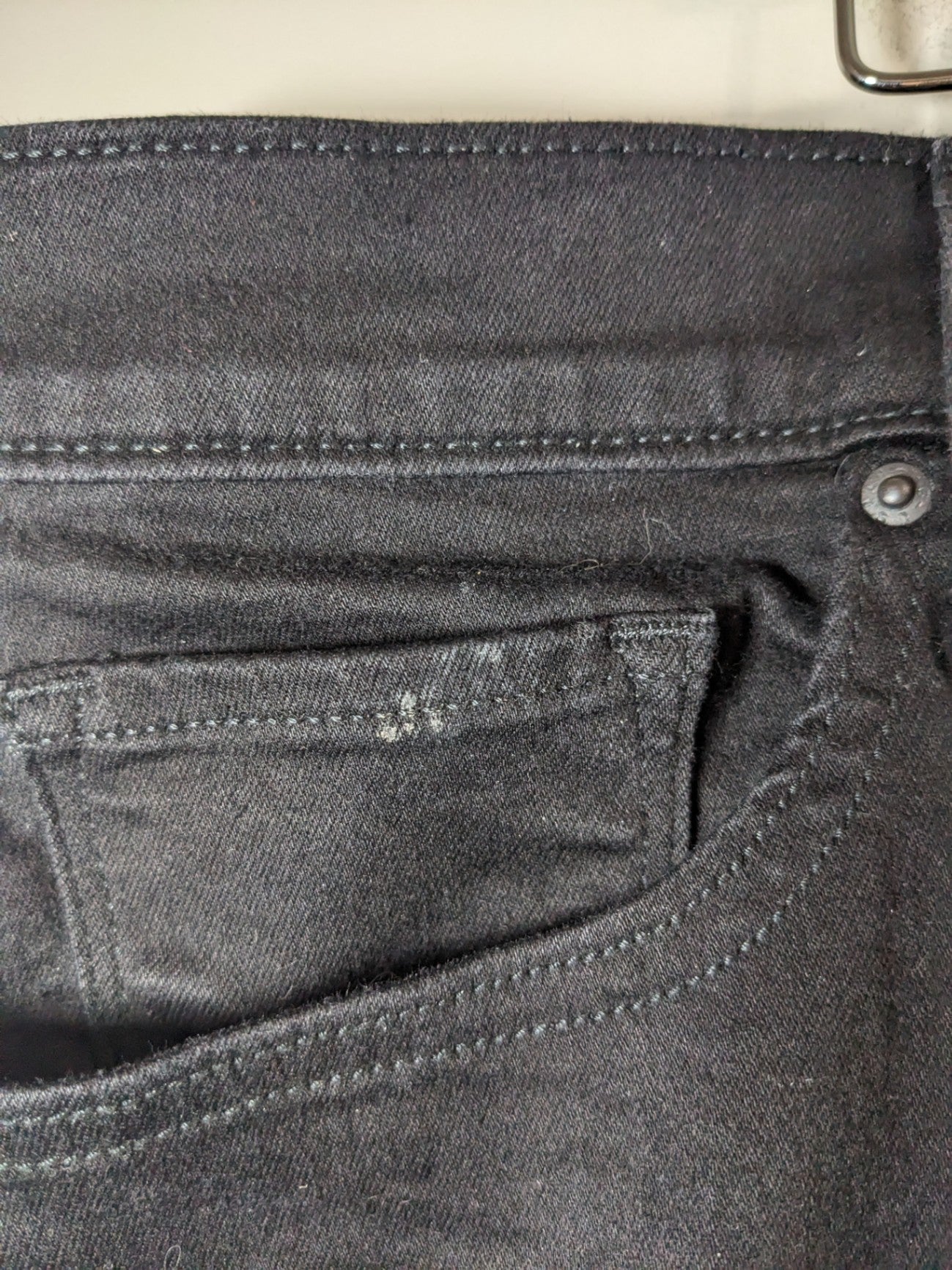 Levi's Black Denim Jeans - 24