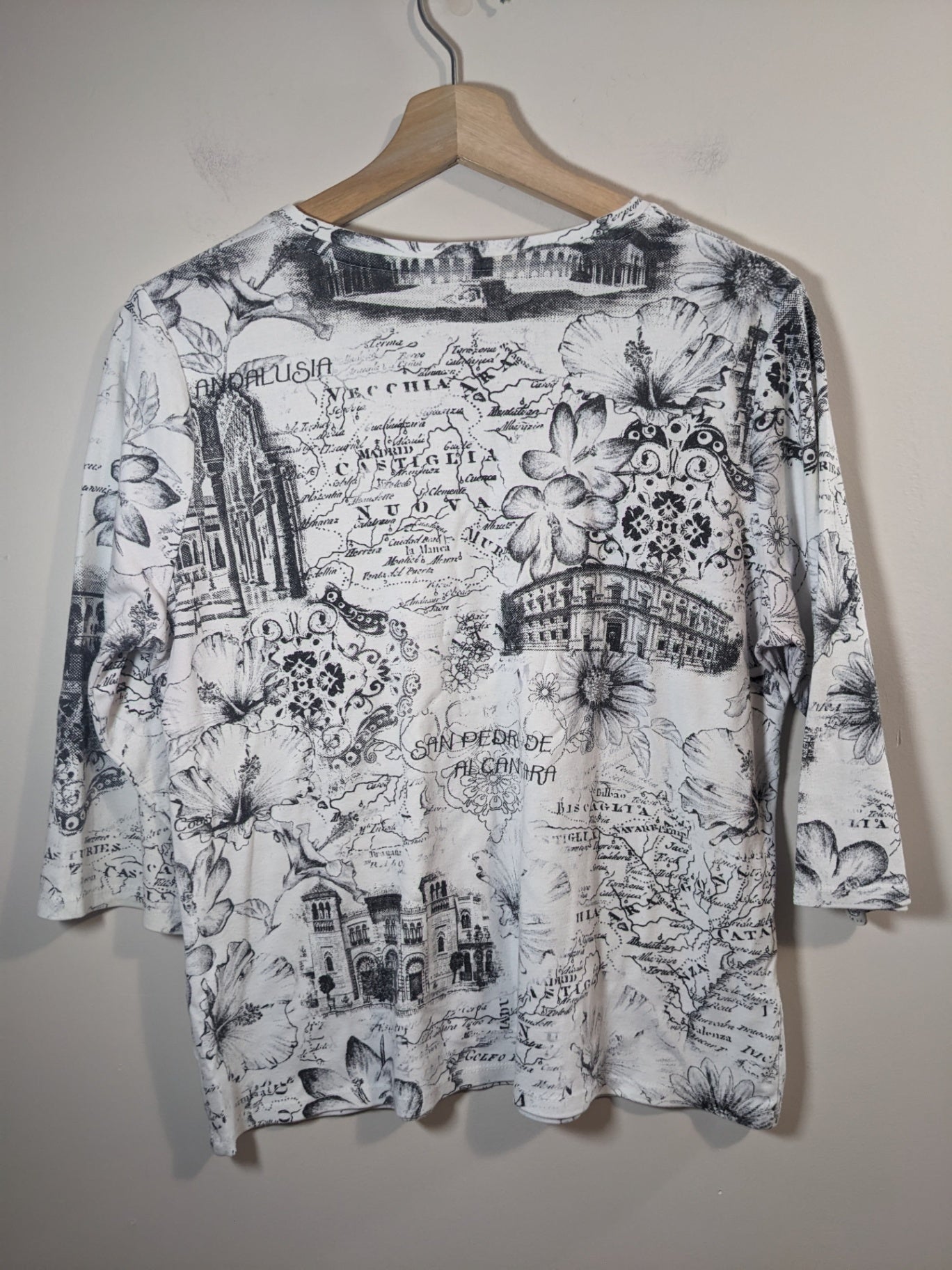 Alia Spain 3/4 Length Shirt - M