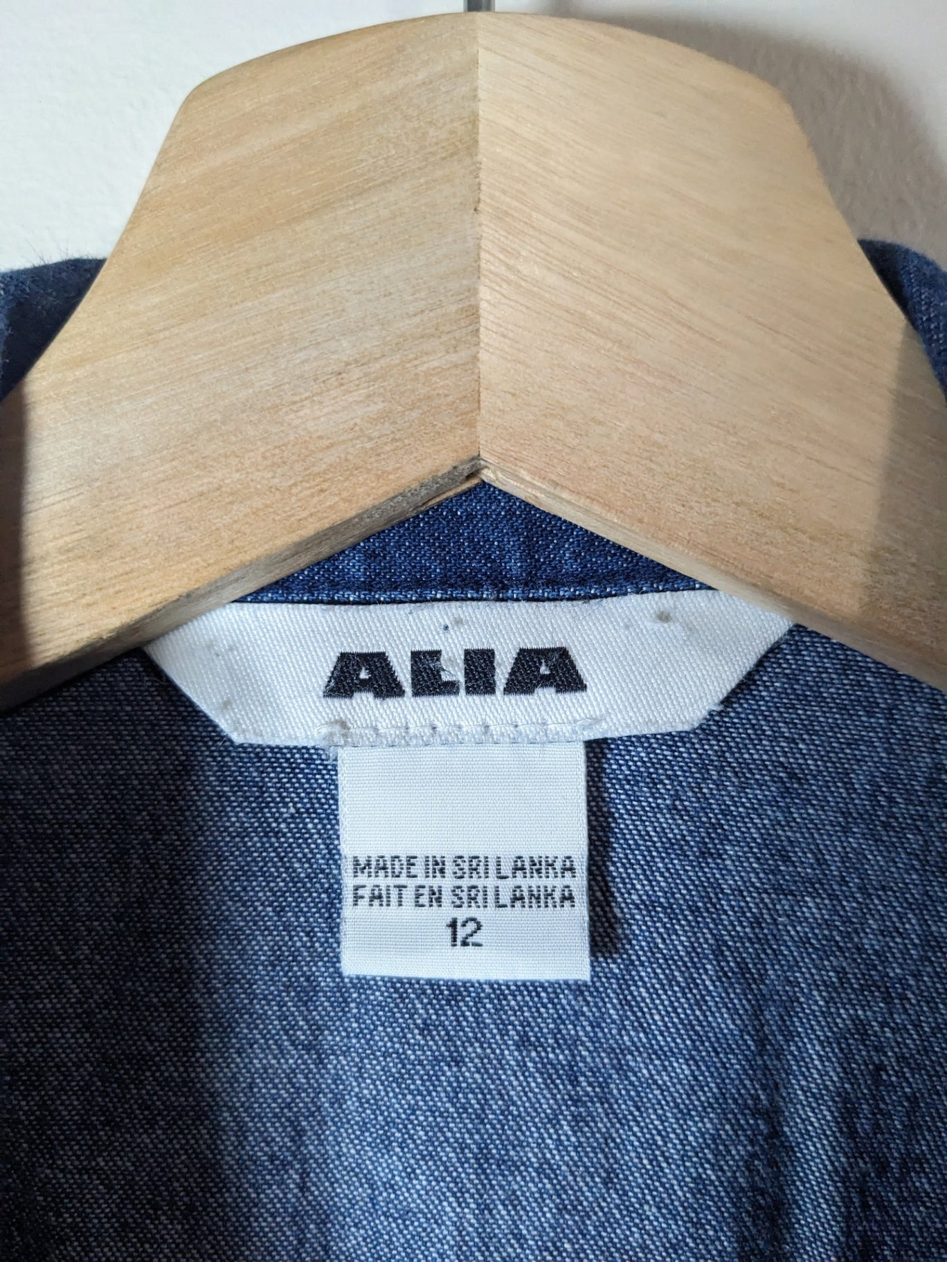 Alia embroidered denim jacket - sz 12