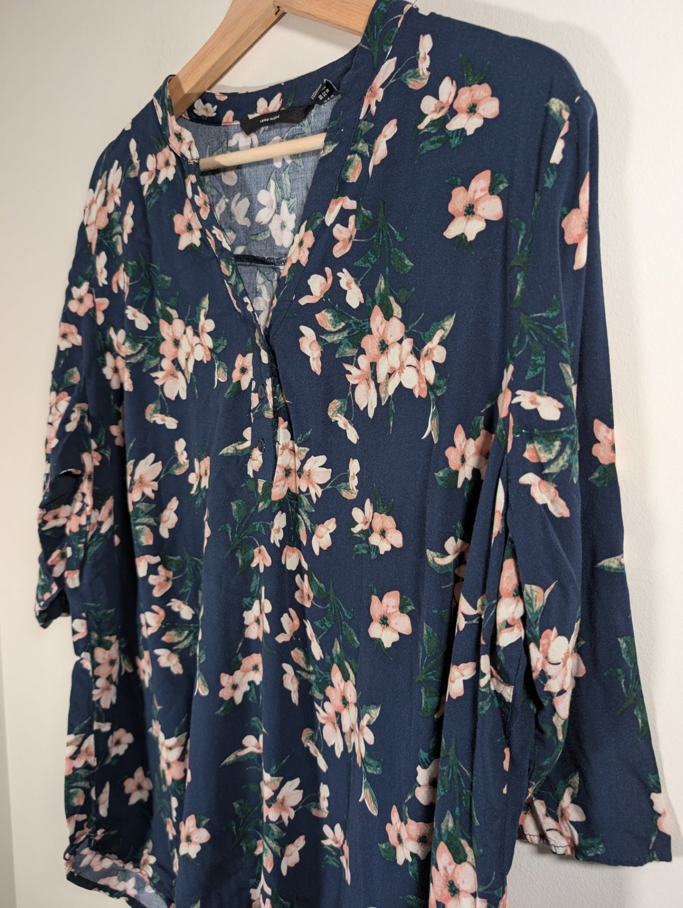 Vero Moda floral tunic top - SZ 22