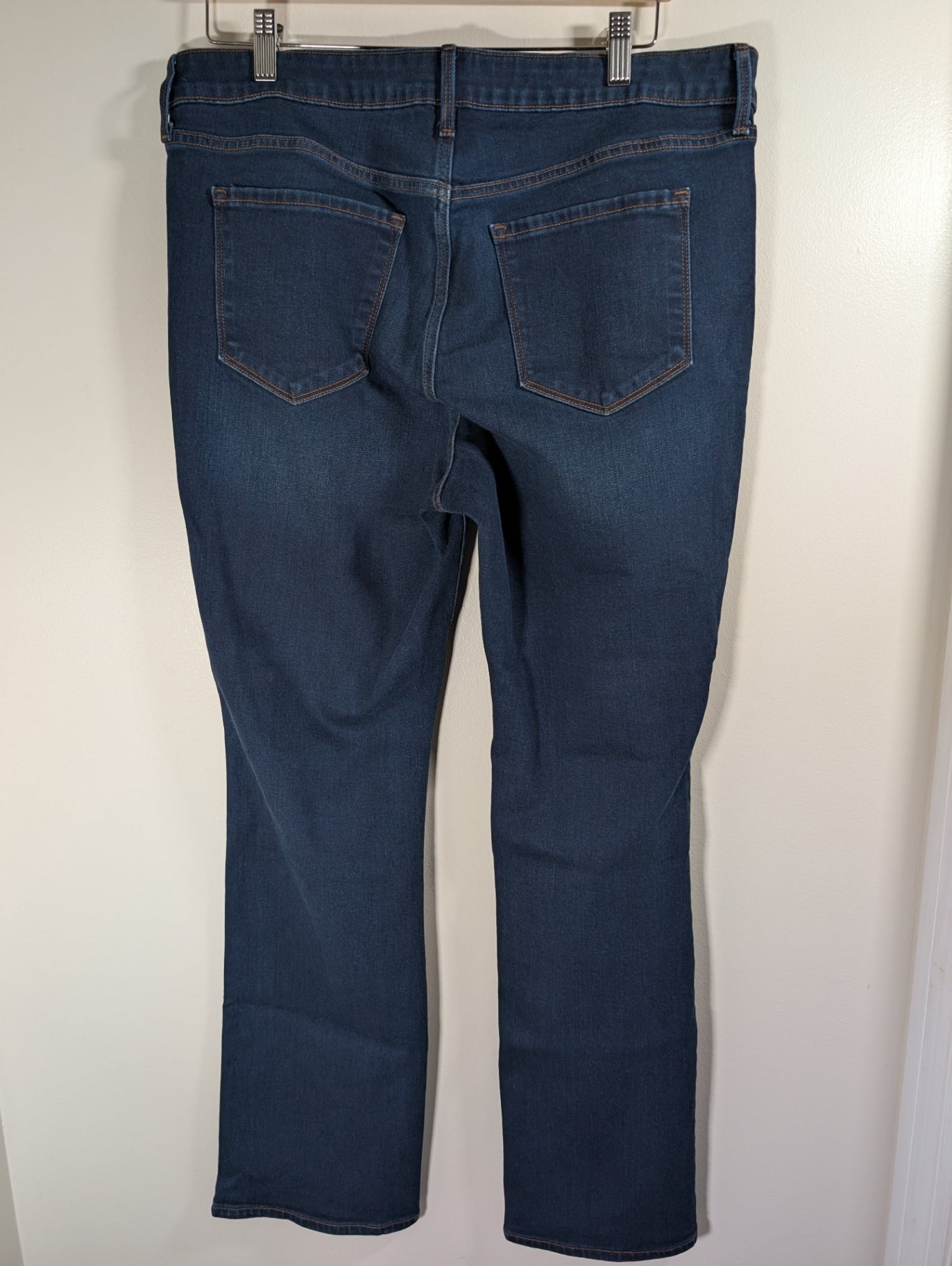 Old Navy kicker boot-cut mid-rise - SZ 16