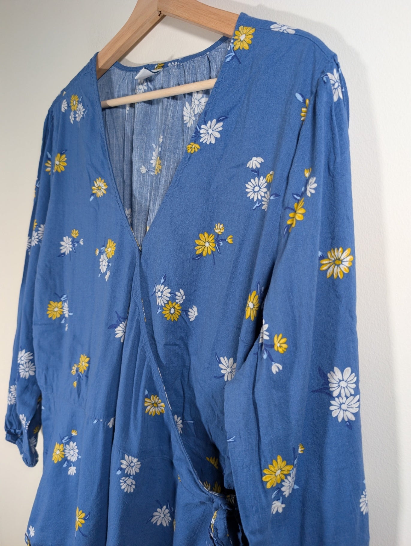 Old Navy floral wrap blouse - 2XL