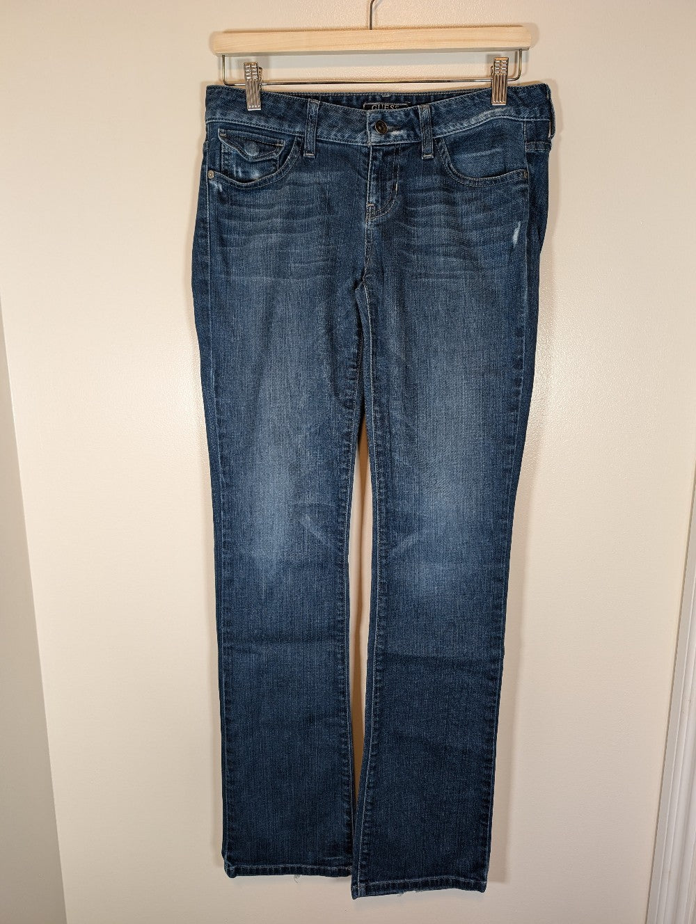 Guess starlet bootcut jeans - SZ 28 (Minor Flaw)