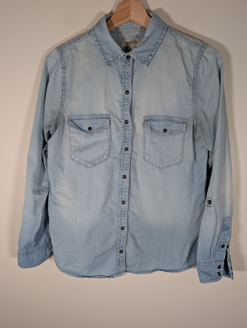 Smart Set denim shirt - Small (Minor flaw)