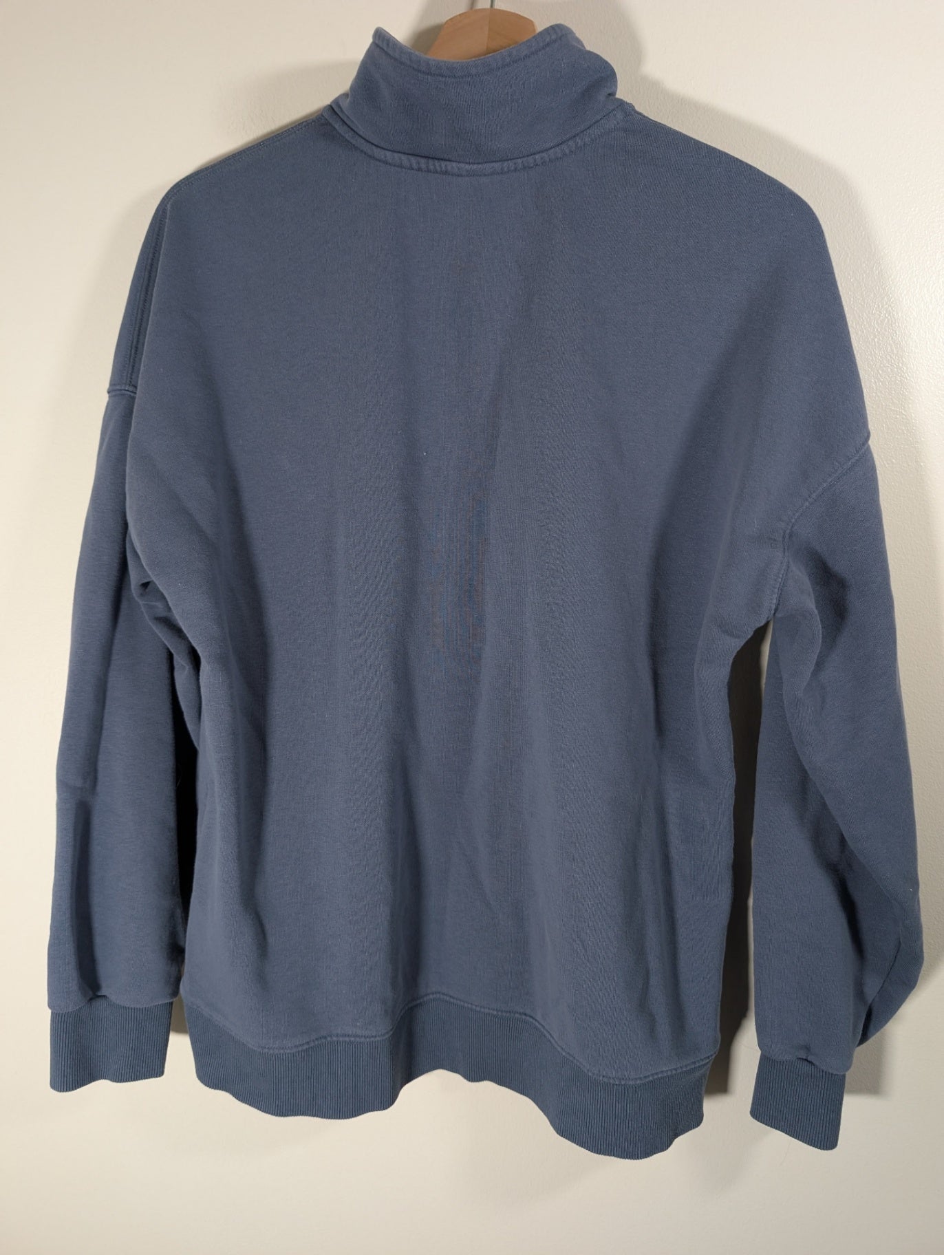 Lazypants 1/4 zip pullover - Large