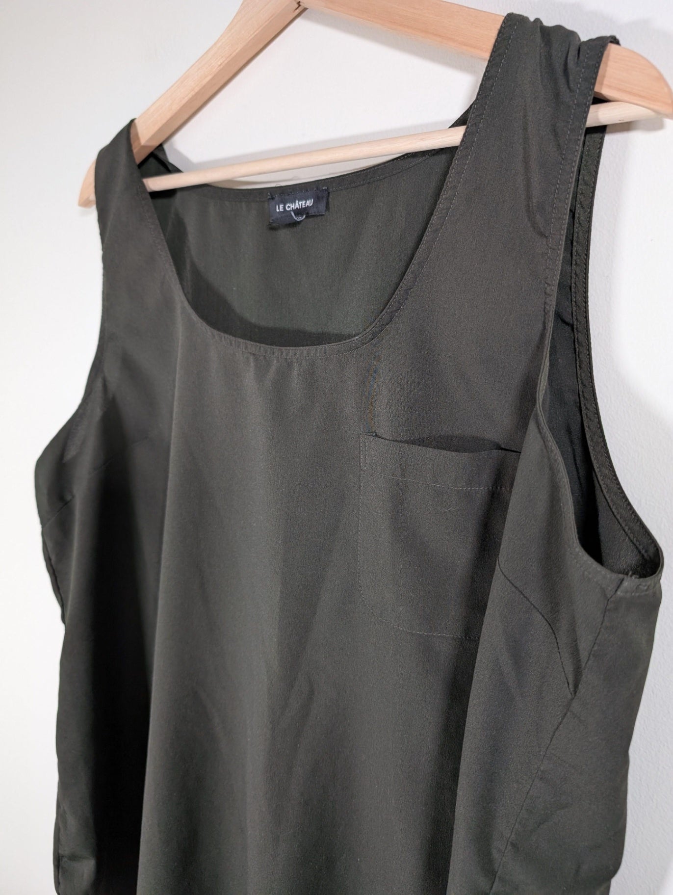 Le Chateau Green Sleeveless Blouse - XXL