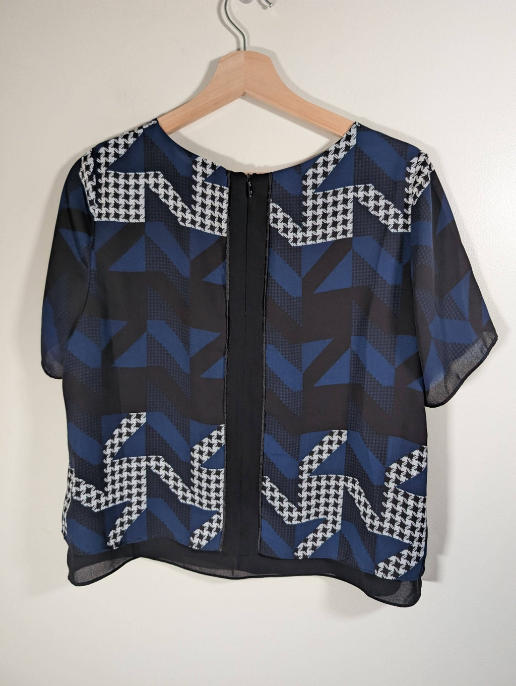 Dex Geometric Blouse - Medium