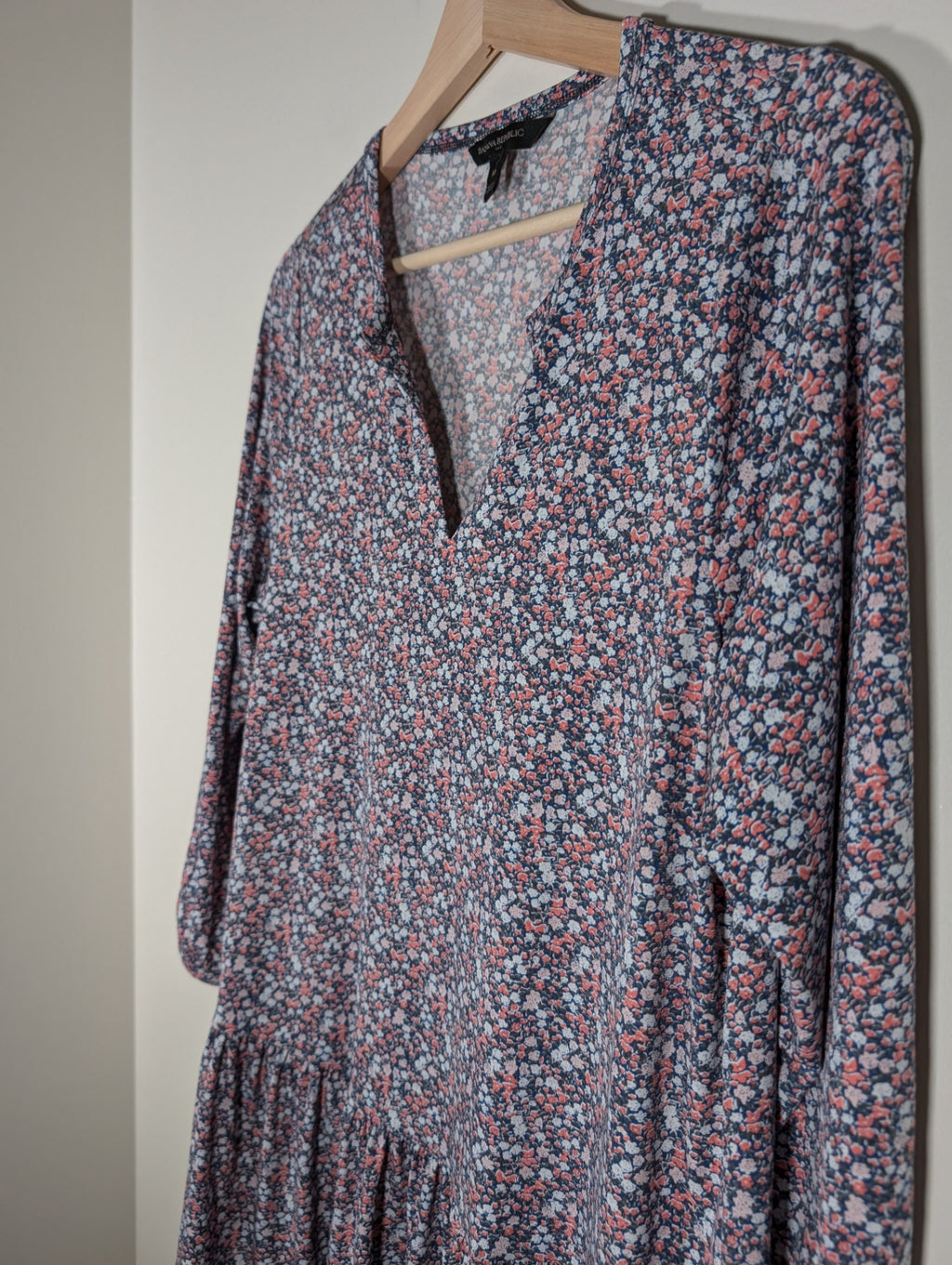 Banana Republic Floral Dress - Medium