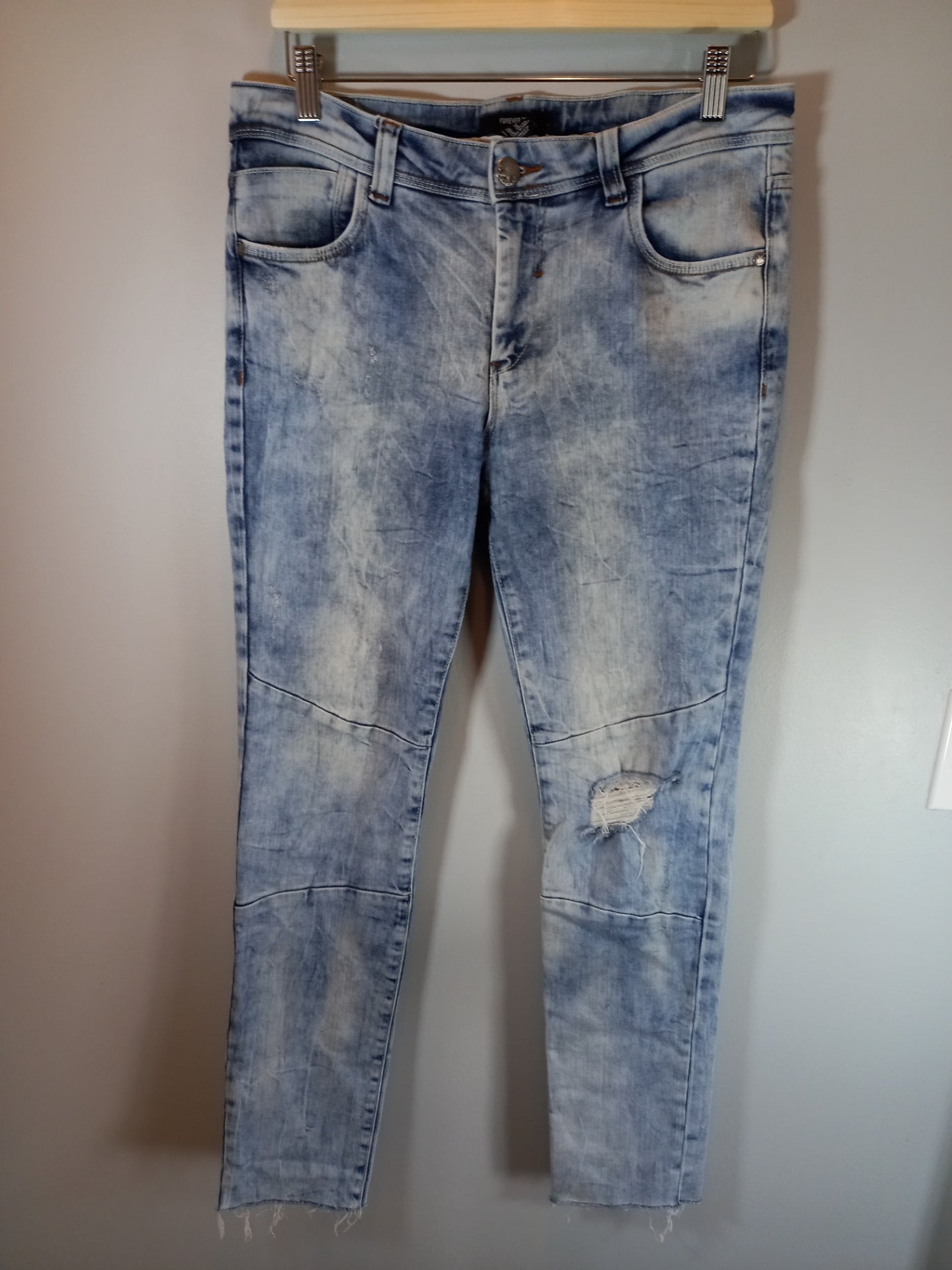 Forever 21 acid wash jeans - SZ 30