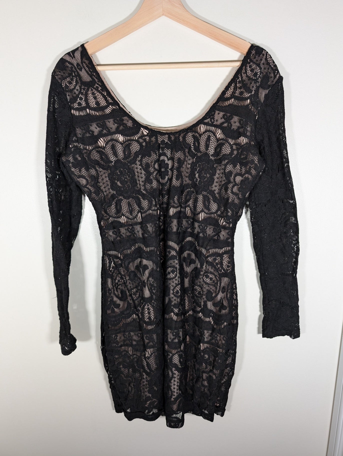 Dynamite Lace Dress - Large