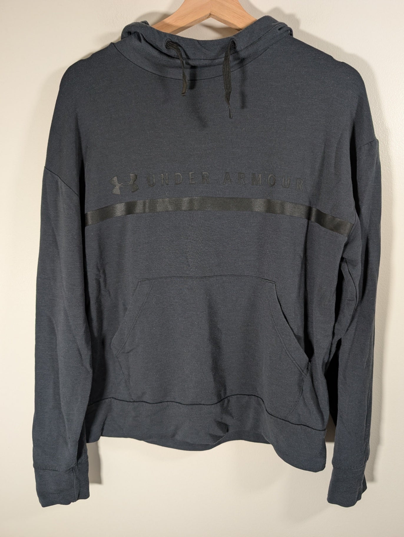 Under Amour hoodie - Medium