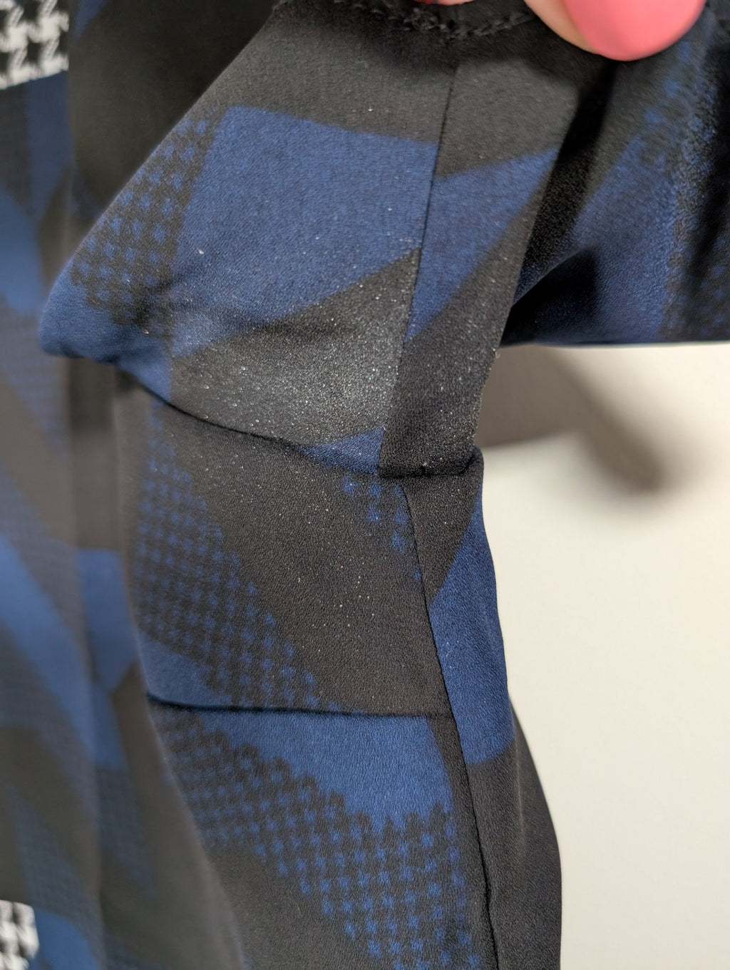 Dex Geometric Blouse - Medium