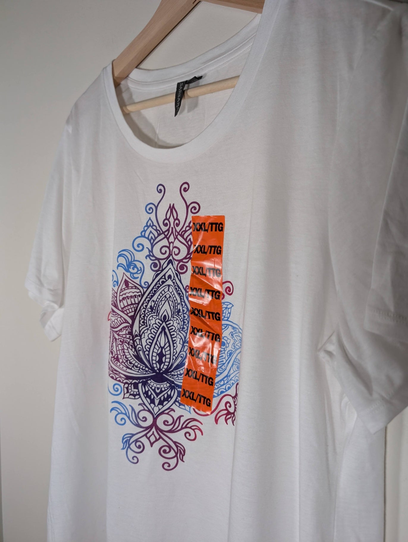 NWT Sansara graphic tee - XXL (Minor Flaw)
