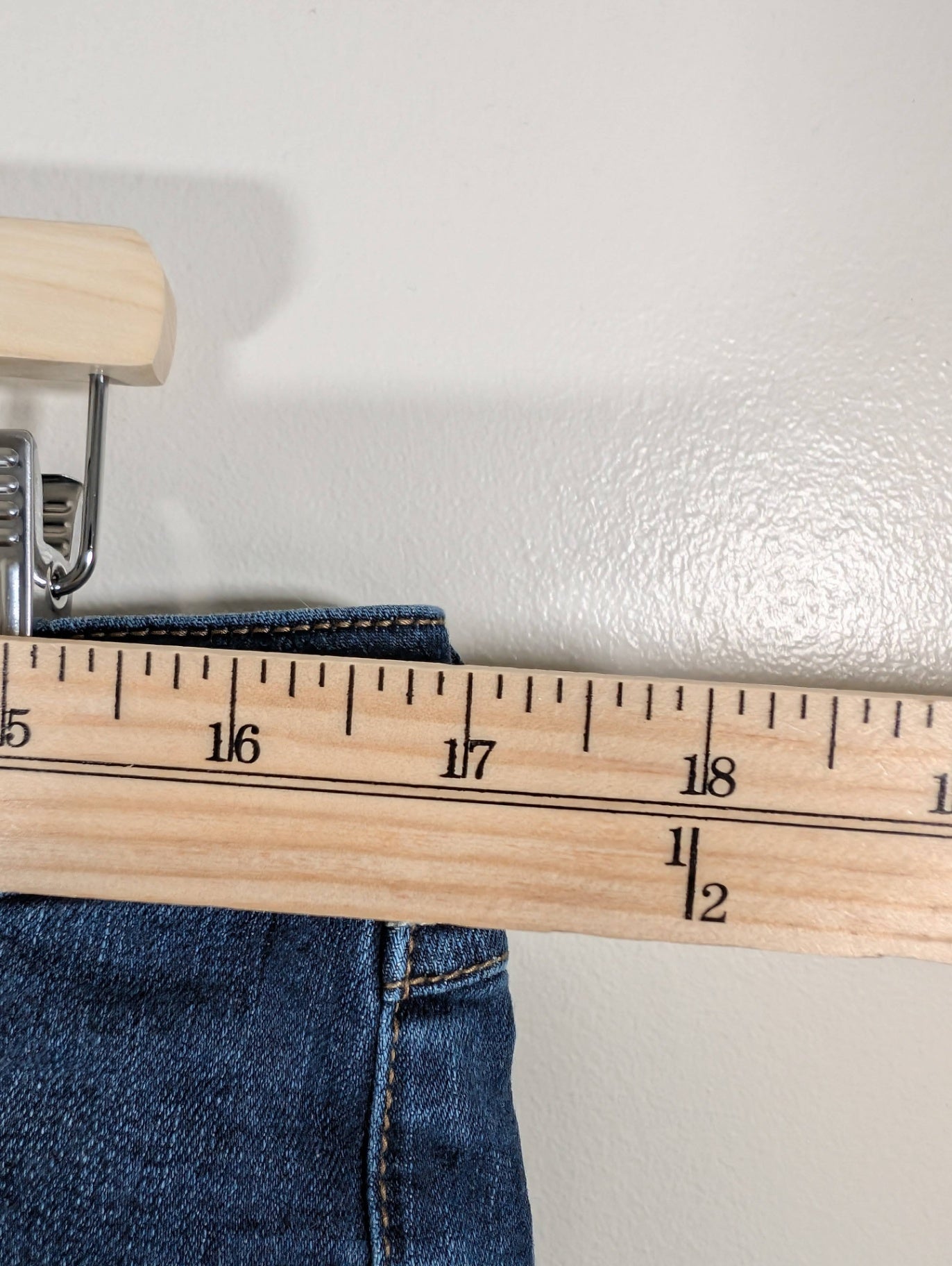 Bootlegger Jean Shorts - W32