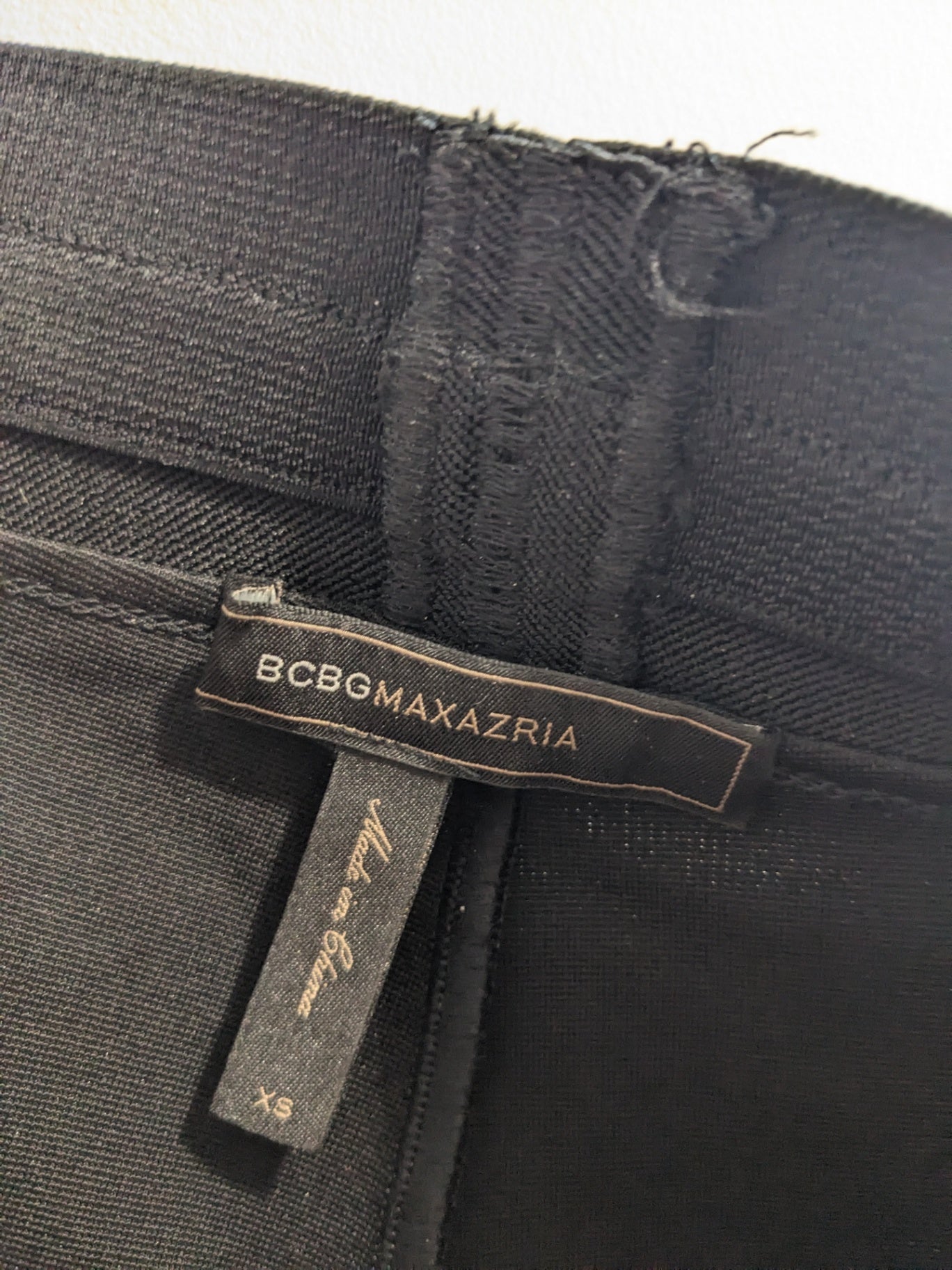 BCBG Maxazria Black Capris - XS