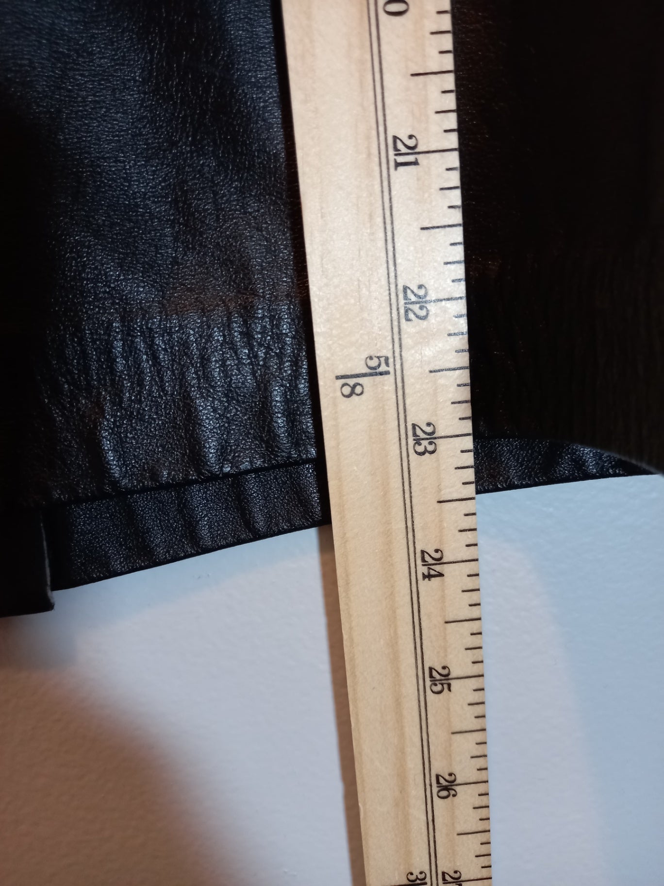 The Leather Ranch black pencil skirt - Medium