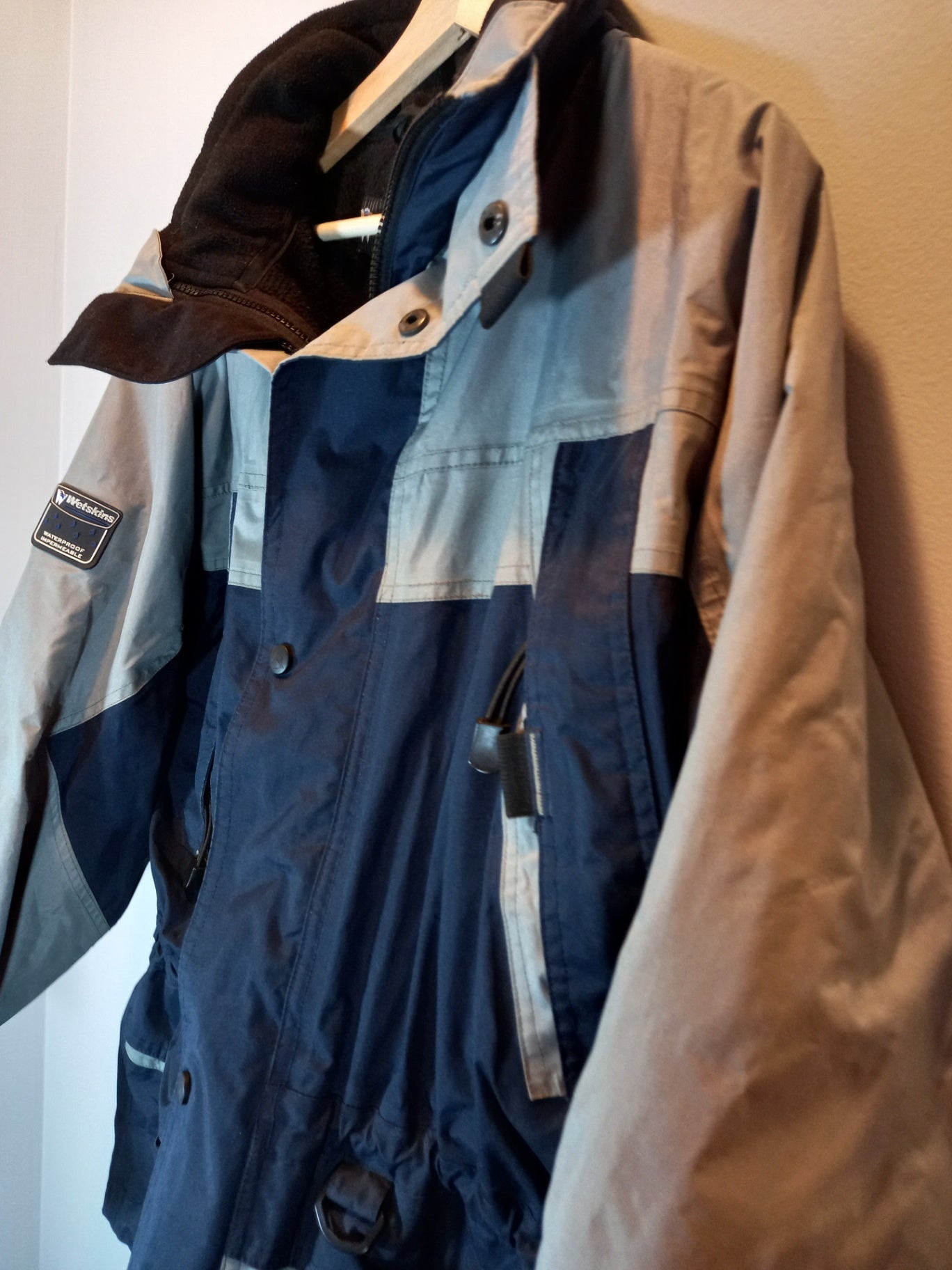 Wetskins jacket - Medium (Minor Flaw)