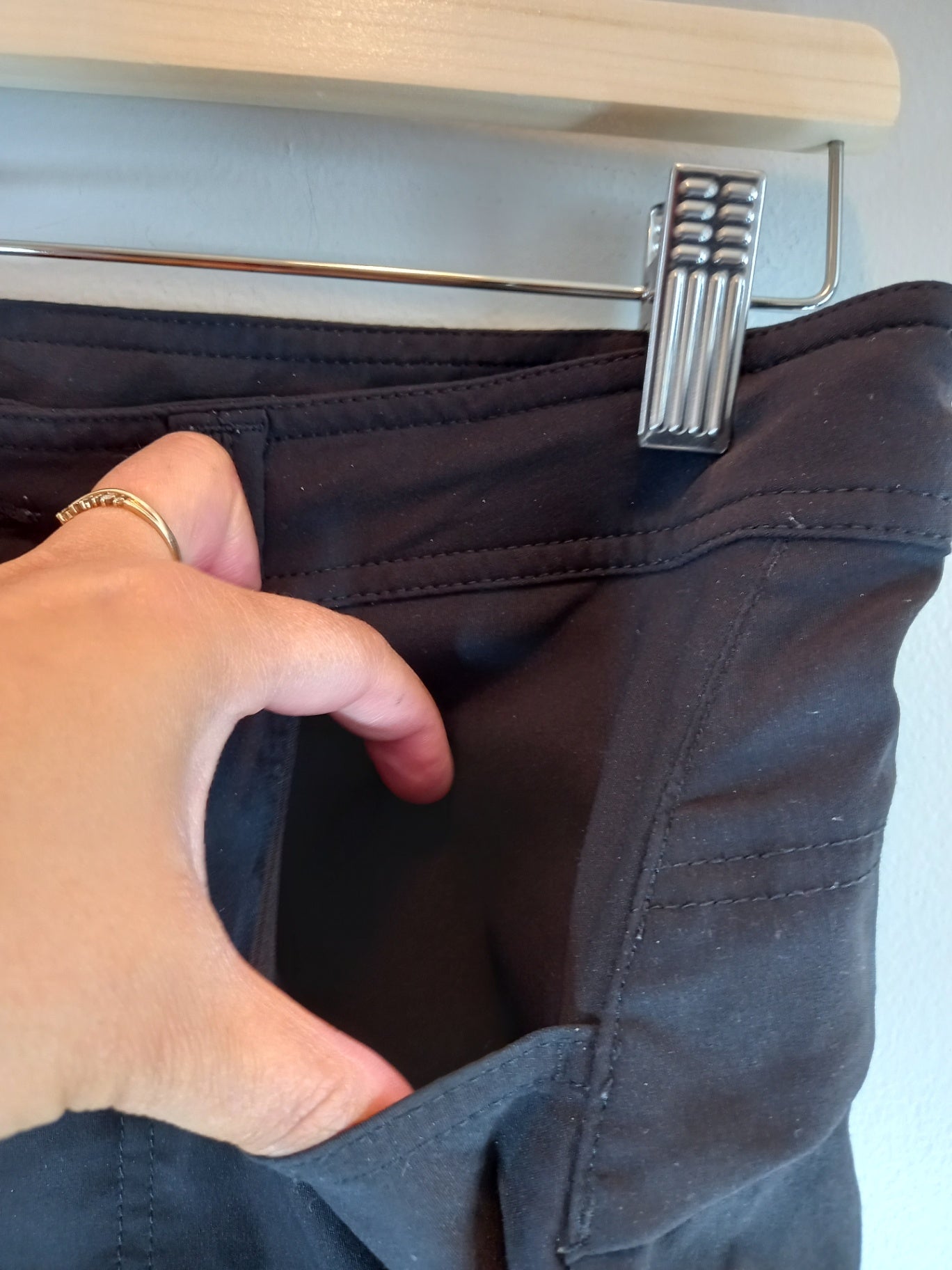 MEC black utility pants - SZ 8