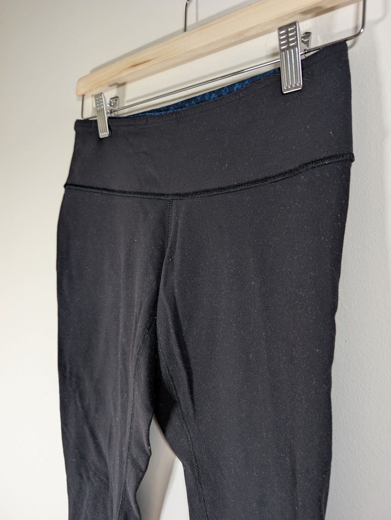 Lululemon black crop leggings - SZ 6