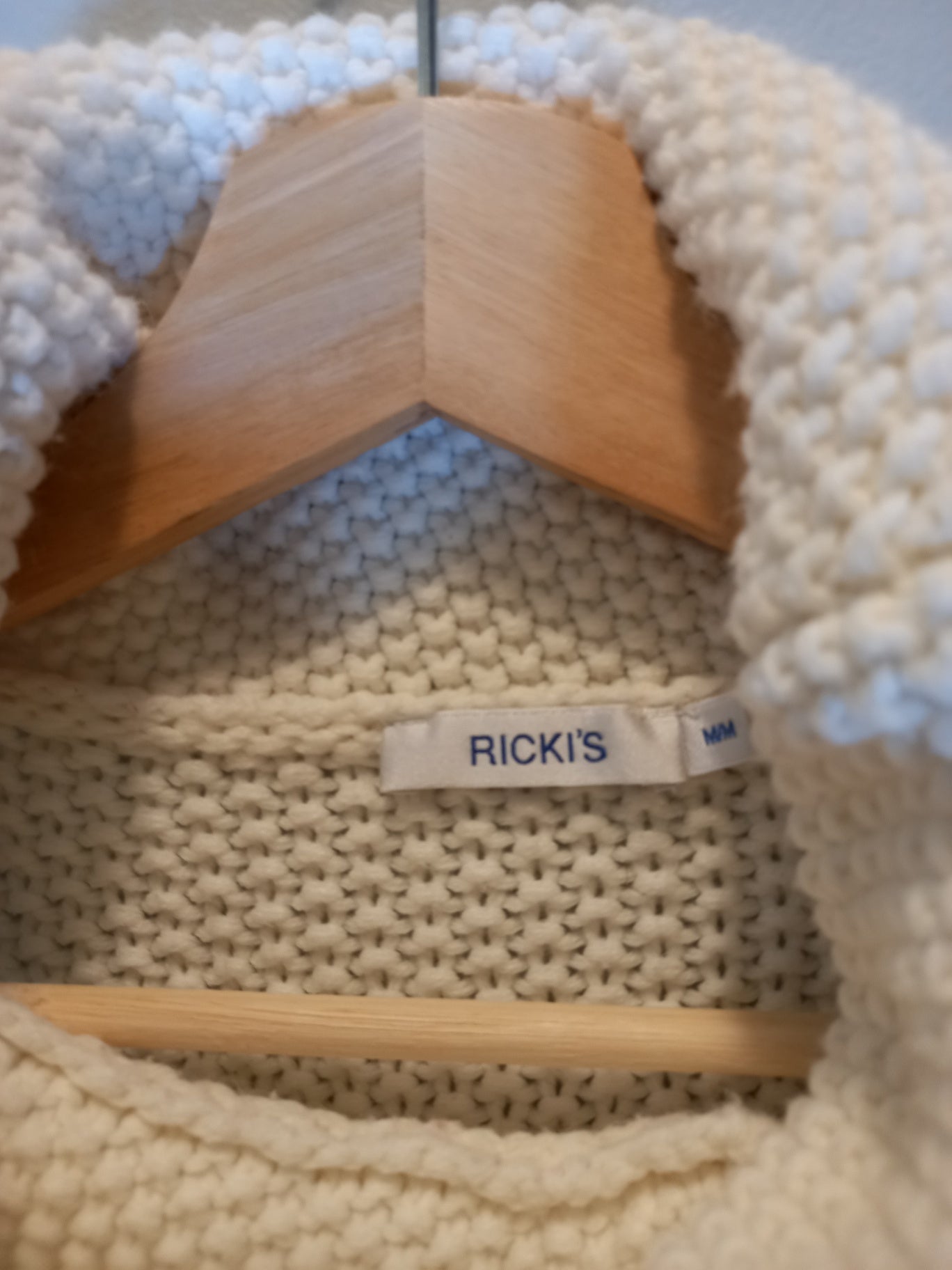 Ricki's turtleneck sweater - Medium (Minor Flaw)