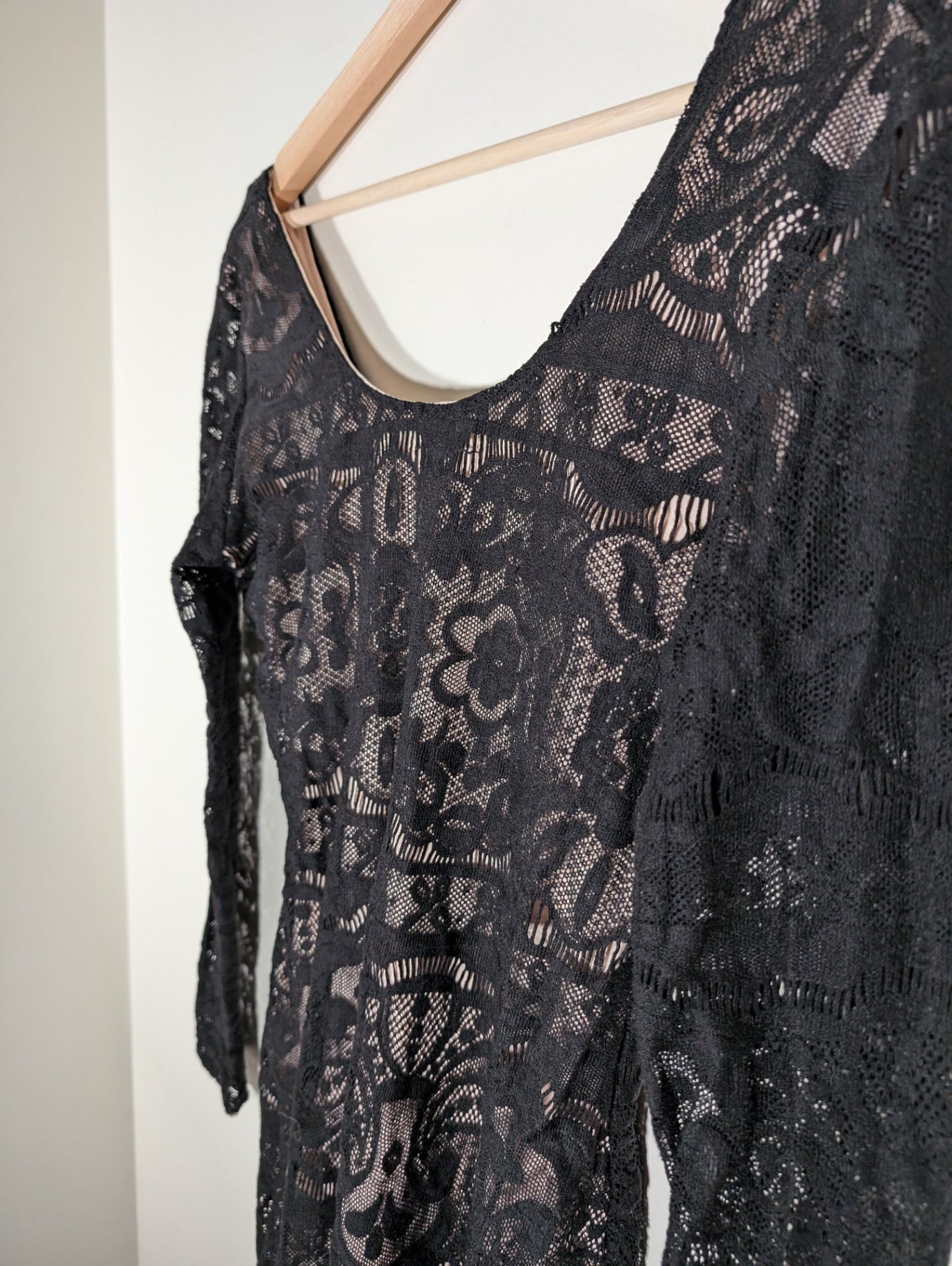 Dynamite Lace Dress - Large