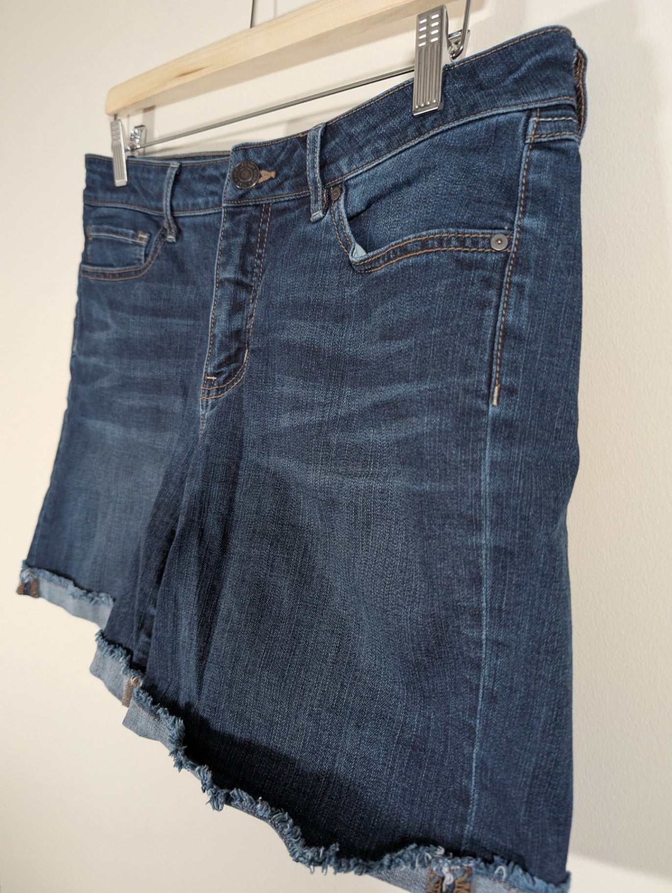 Bootlegger Jean Shorts - W32