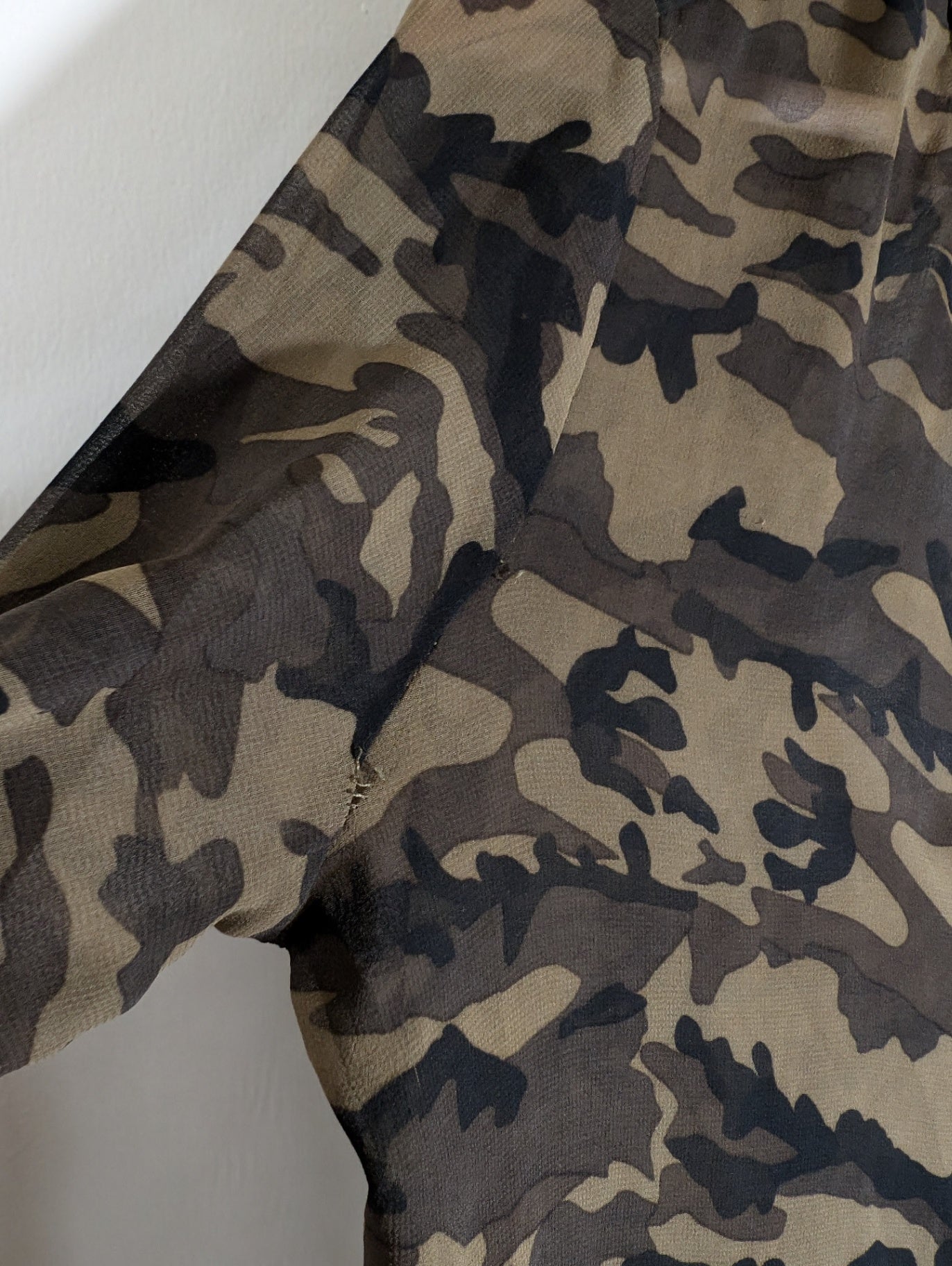 Le Chateau sheer camo blouse - X-Small (Minor Flaw)