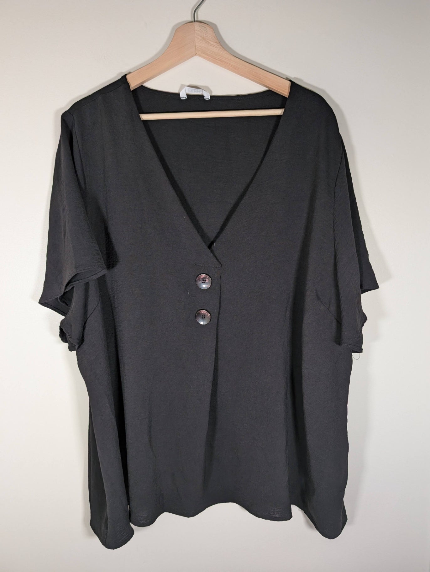 Penningtons Black Blouse - 3XL (minor flaw)