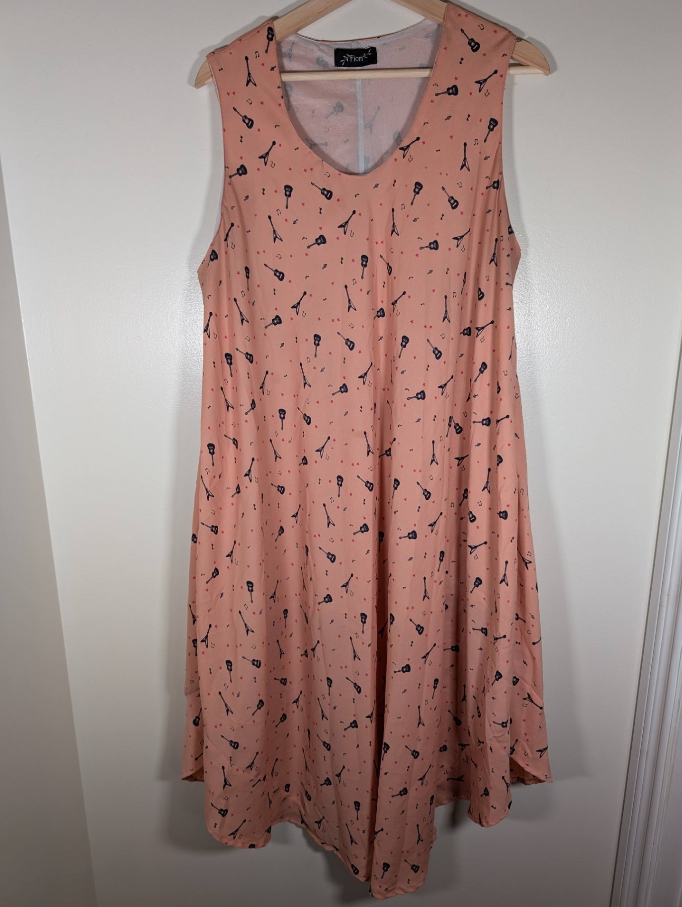Fiori Guitar Dress - appears XL