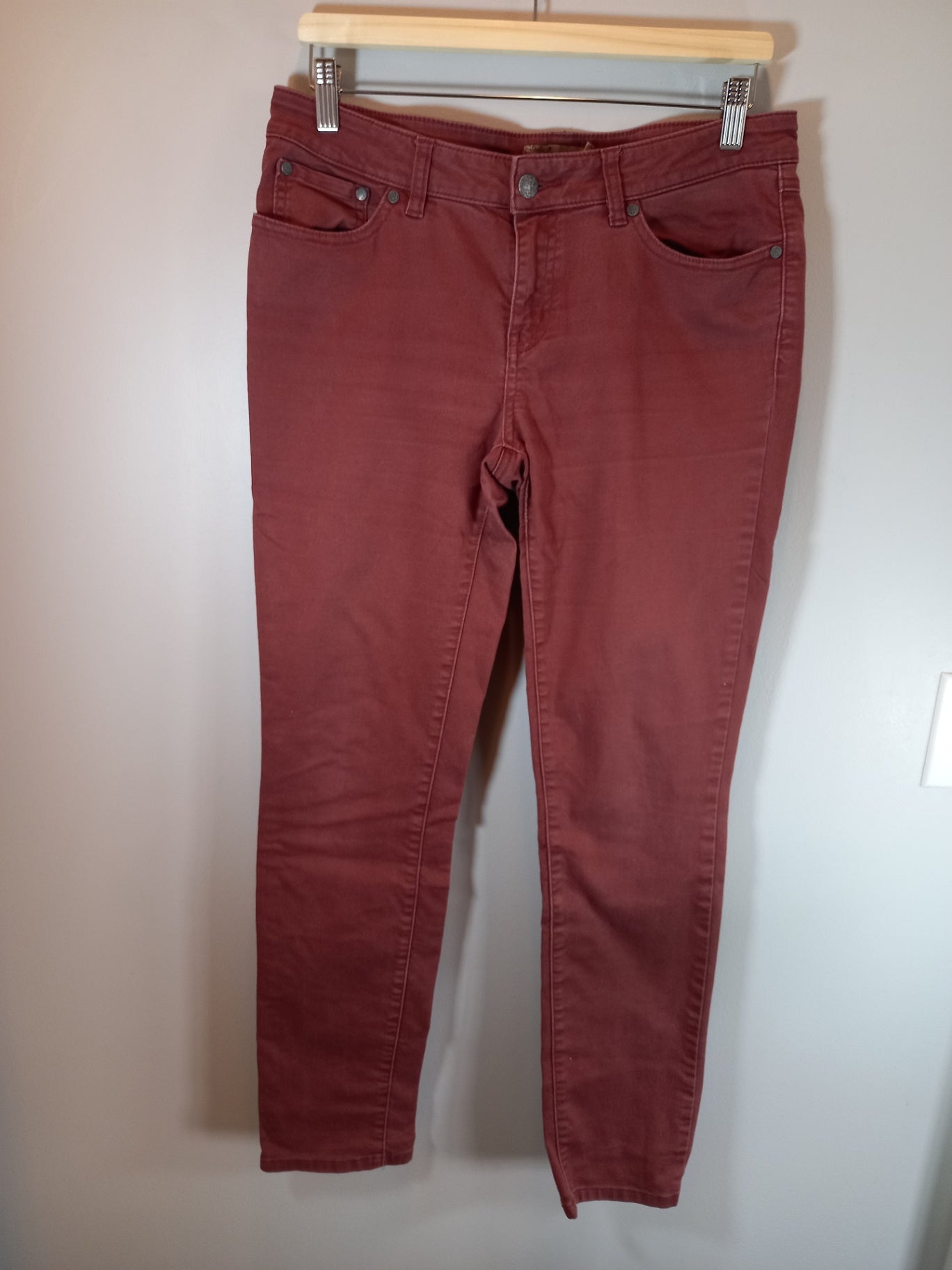 PrAna burgundy pants - SZ 29/8