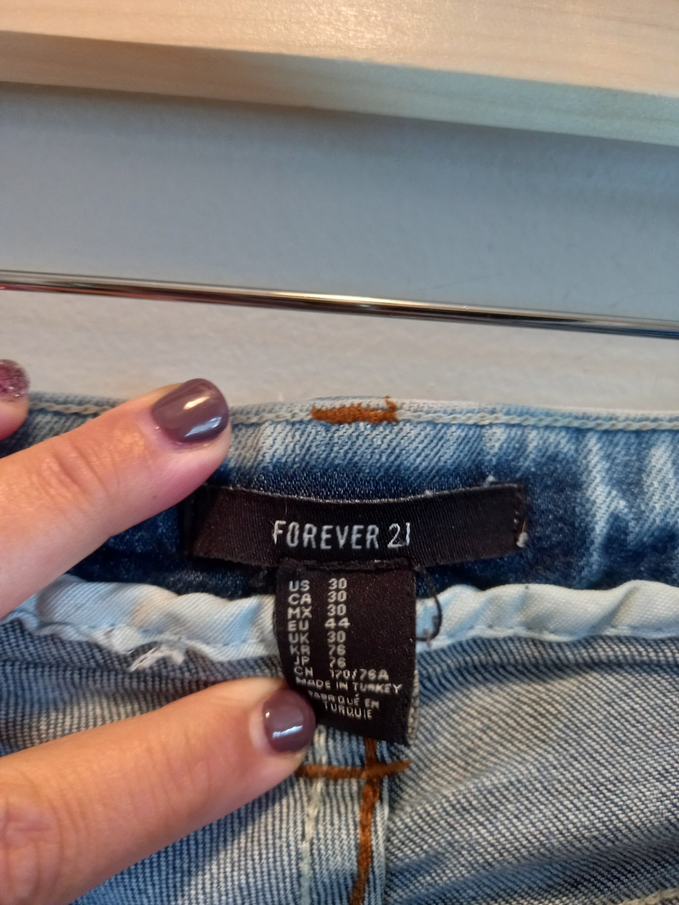 Forever 21 acid wash jeans - SZ 30