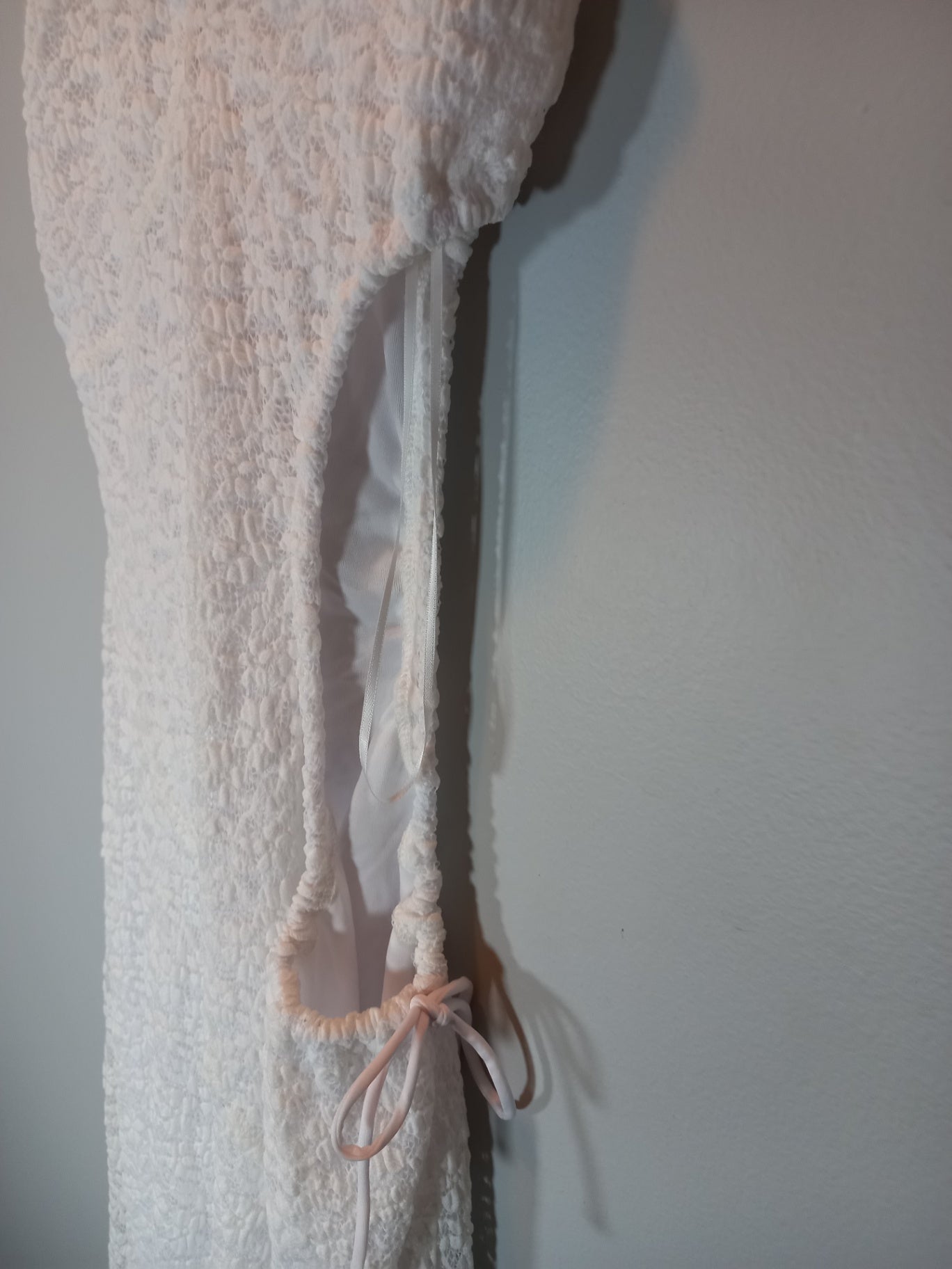 NWT Stradivarius white lace maxi dress - Small (Minor flaw)
