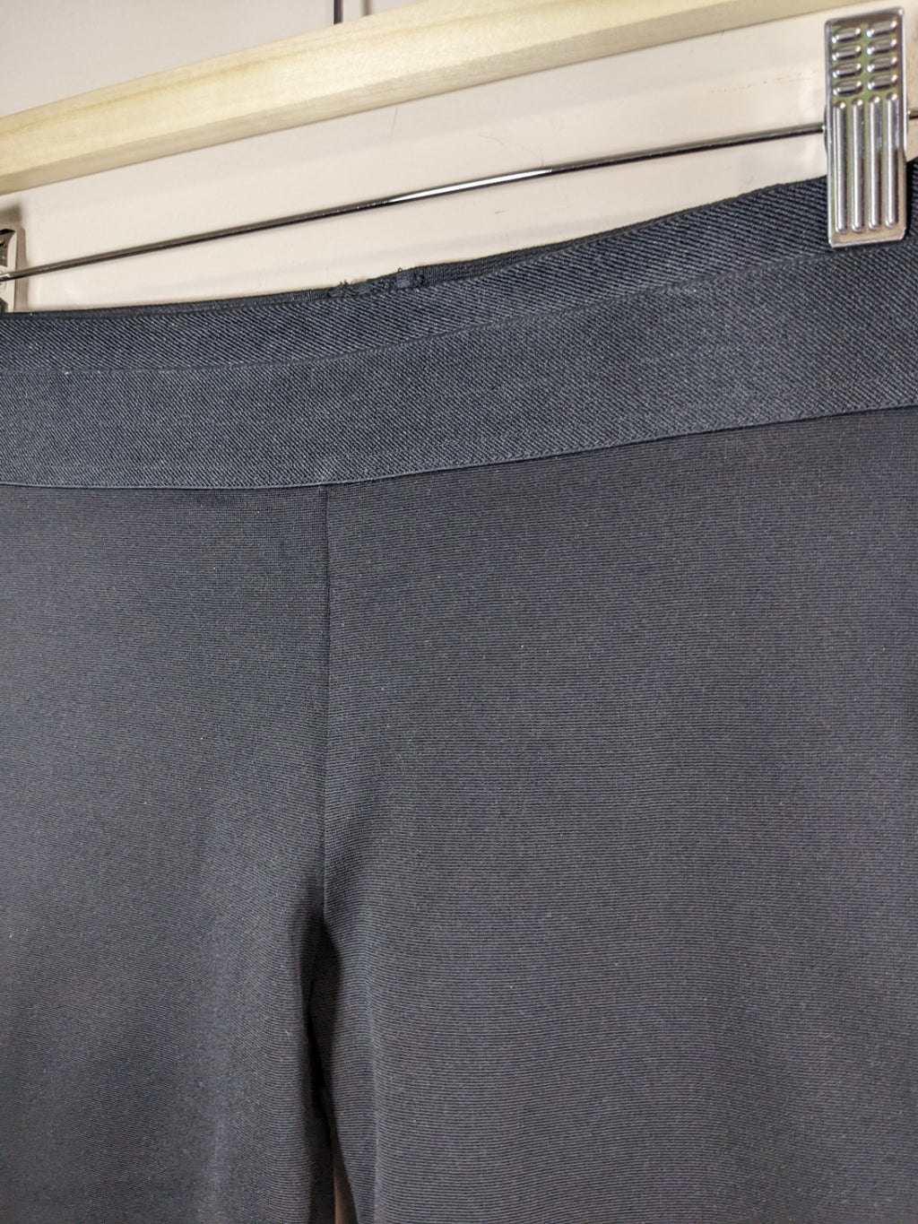 BCBG Maxazria Black Capris - XS