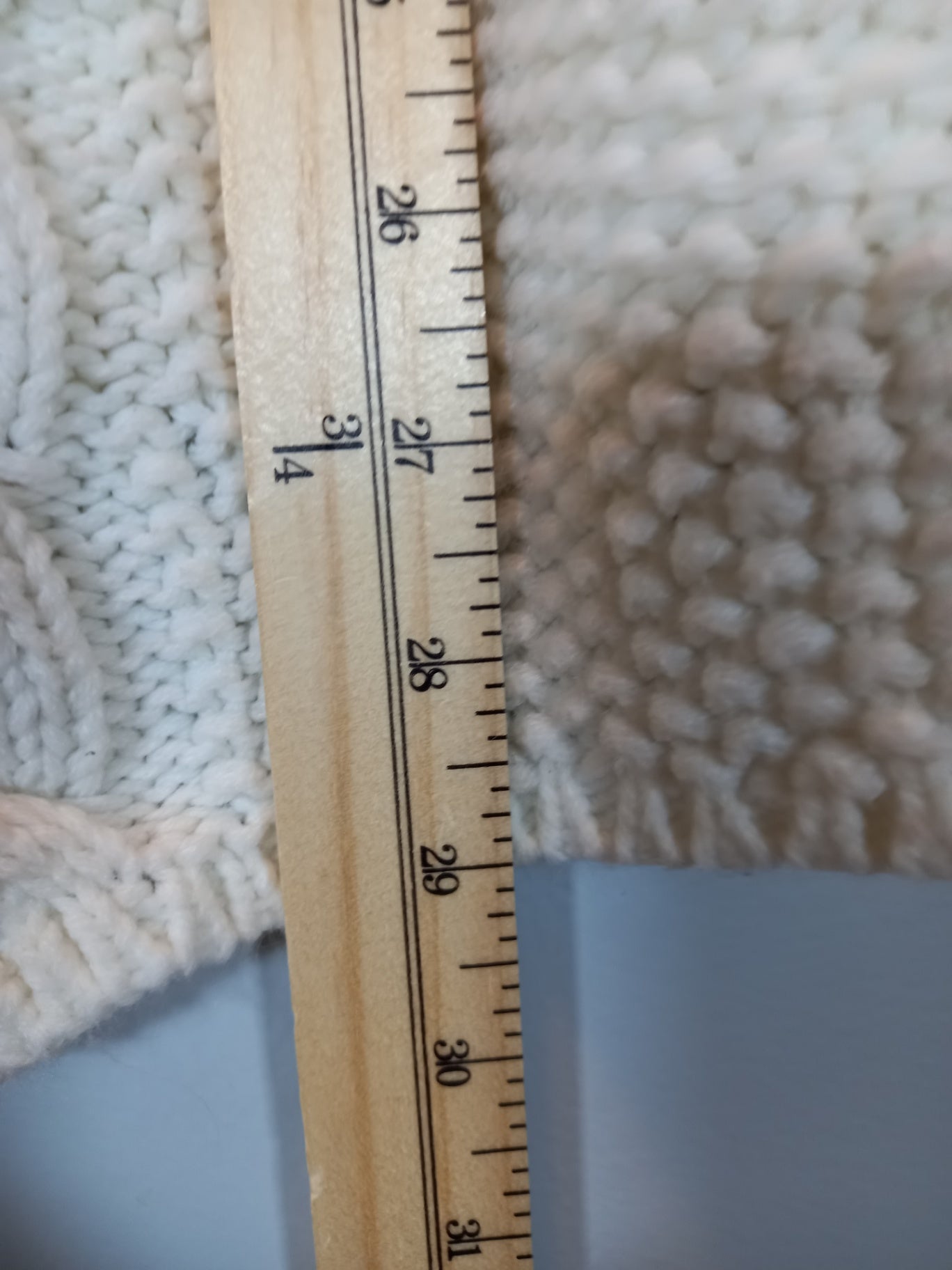 Ricki's turtleneck sweater - Medium (Minor Flaw)
