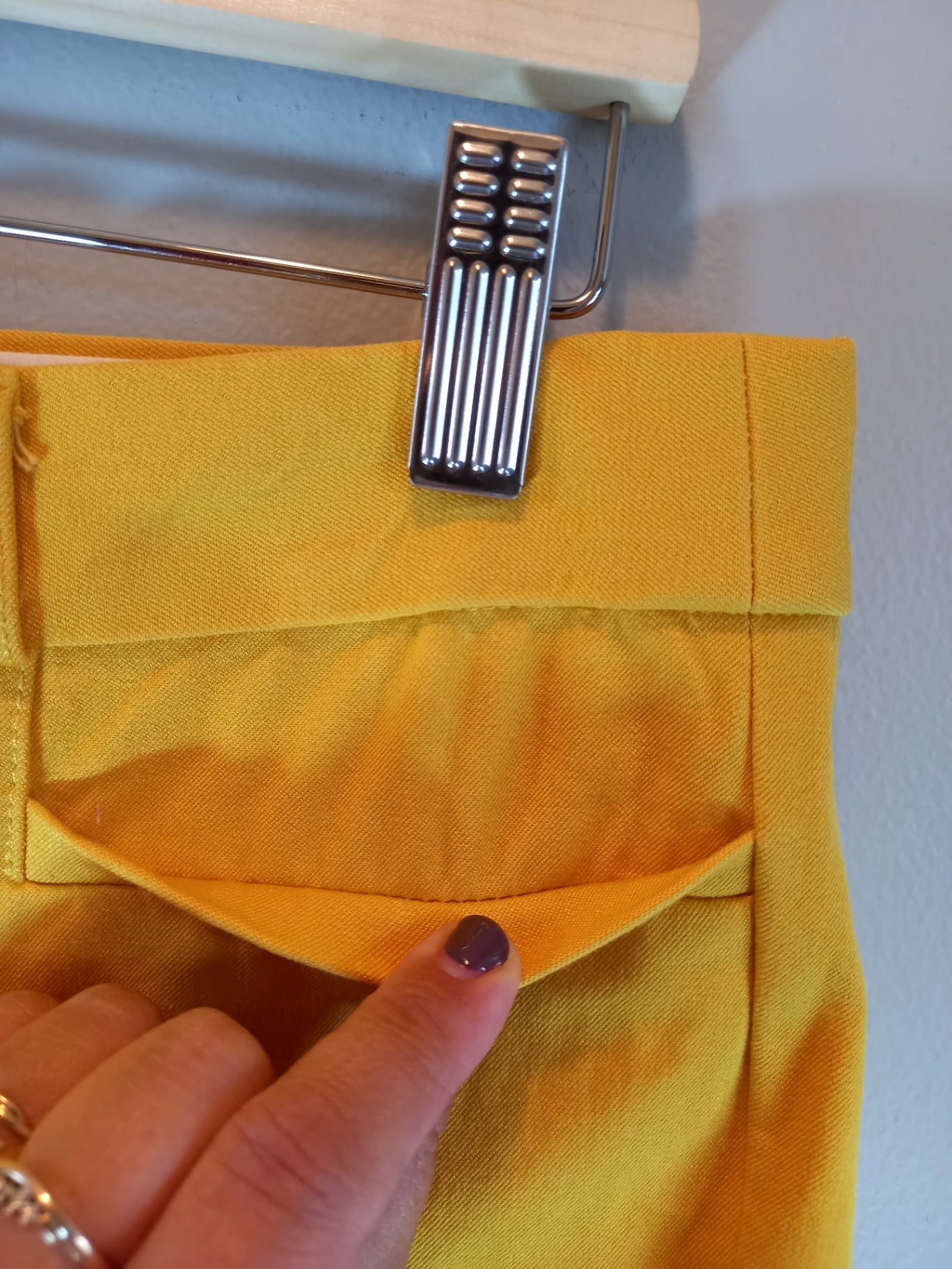 Banana Republic sloan yellow pants - SZ 8