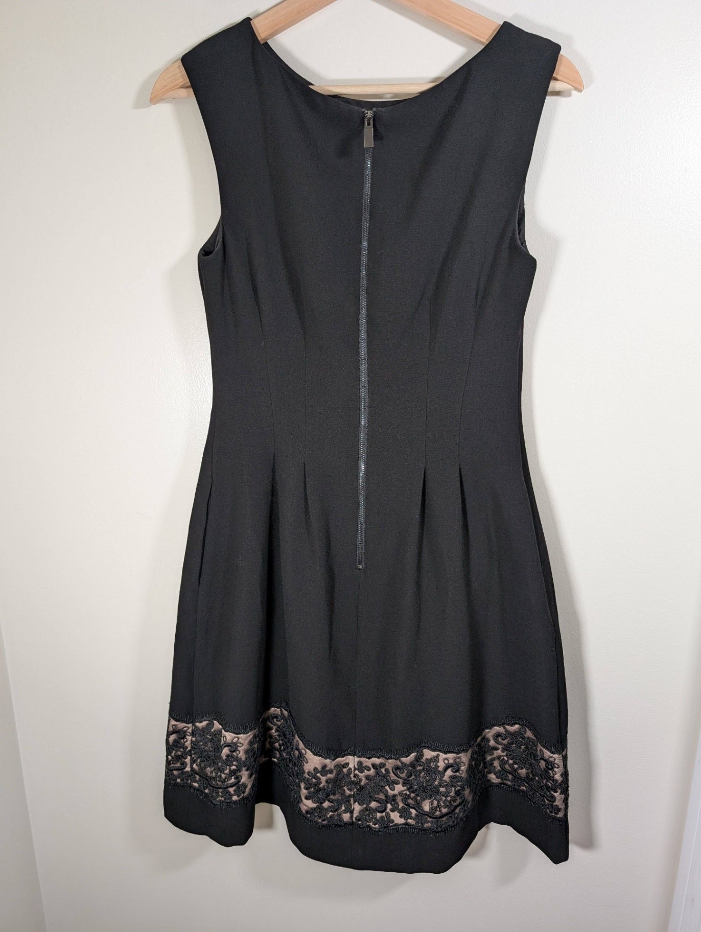 Vince Camuto Black Dress - SZ 4