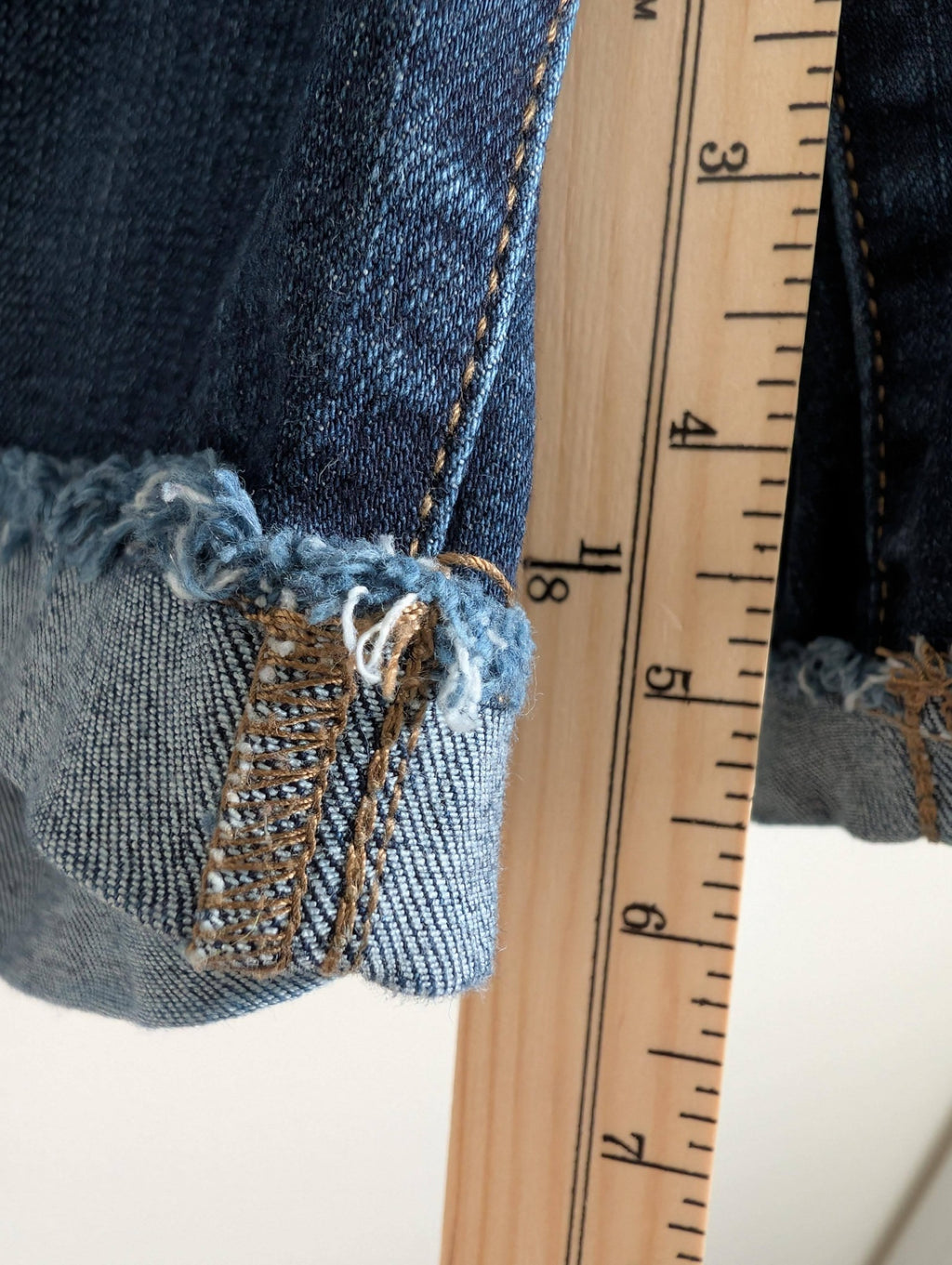 Bootlegger Jean Shorts - W32