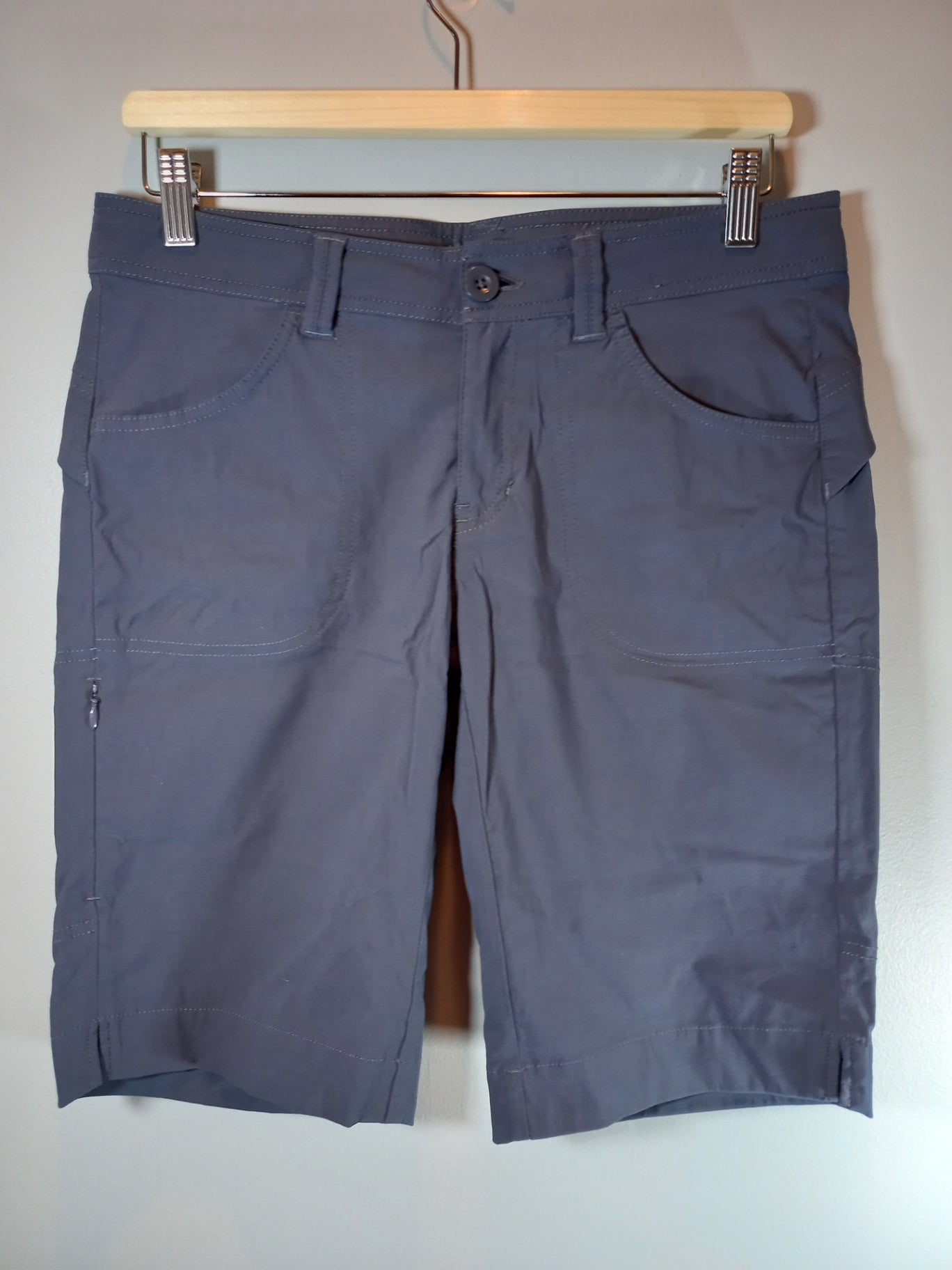MEC dark grey shorts - SZ 8