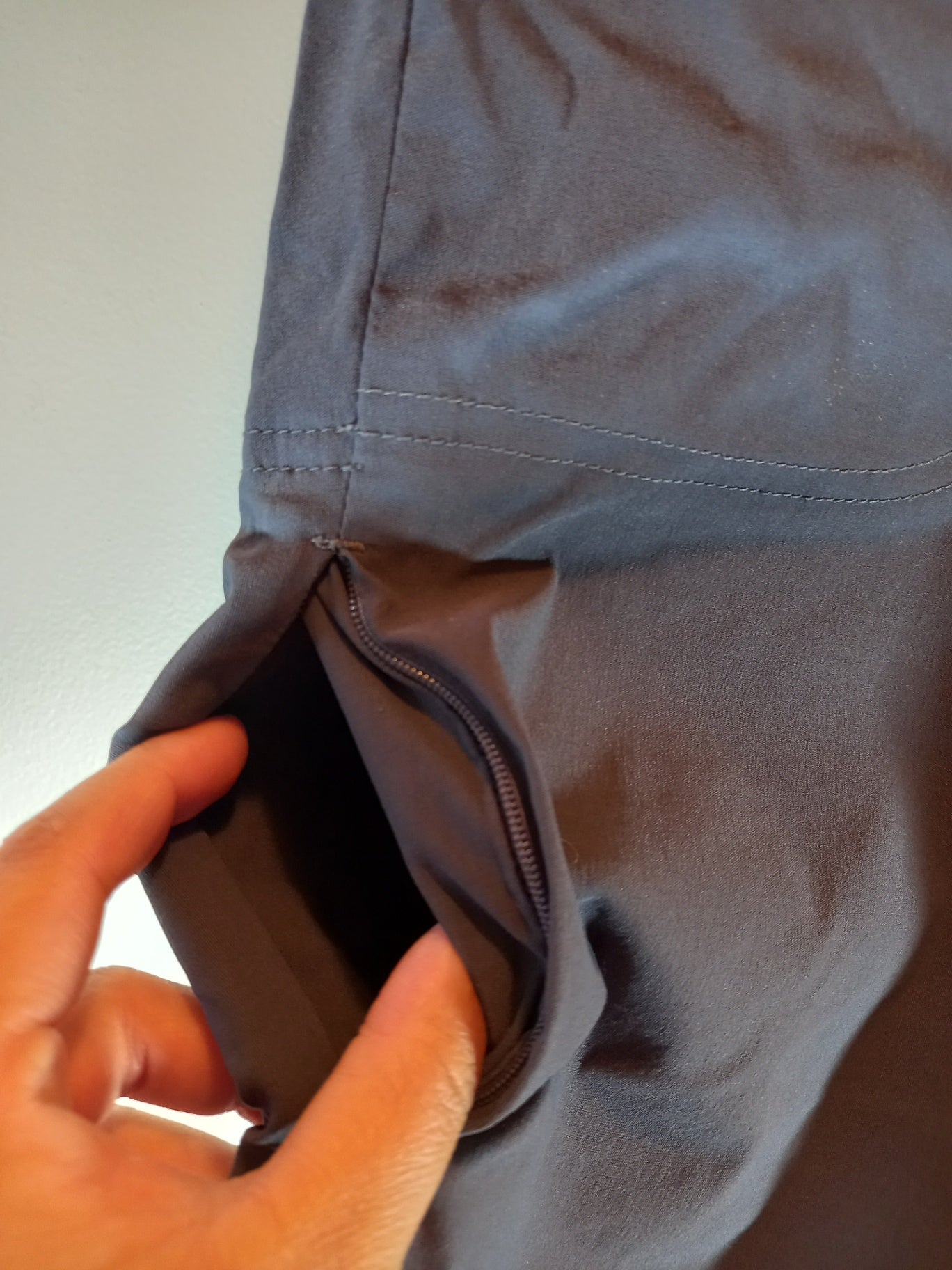 MEC dark grey shorts - SZ 8