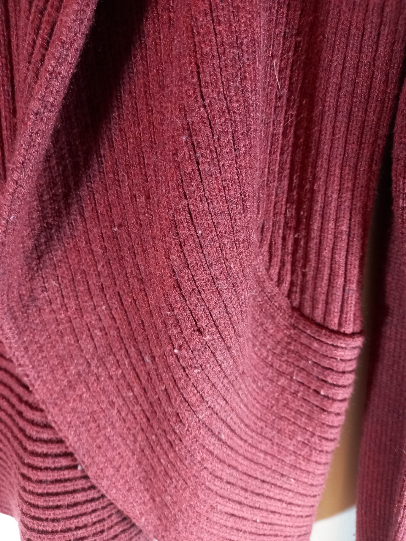 H&M maroon cardigan - Small (Minor Flaw)