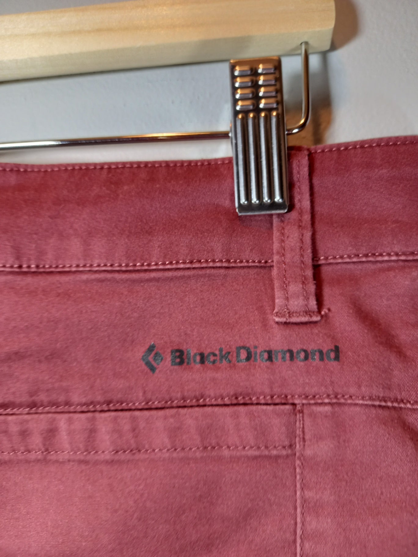 Black Diamond maroon shorts - SZ 10