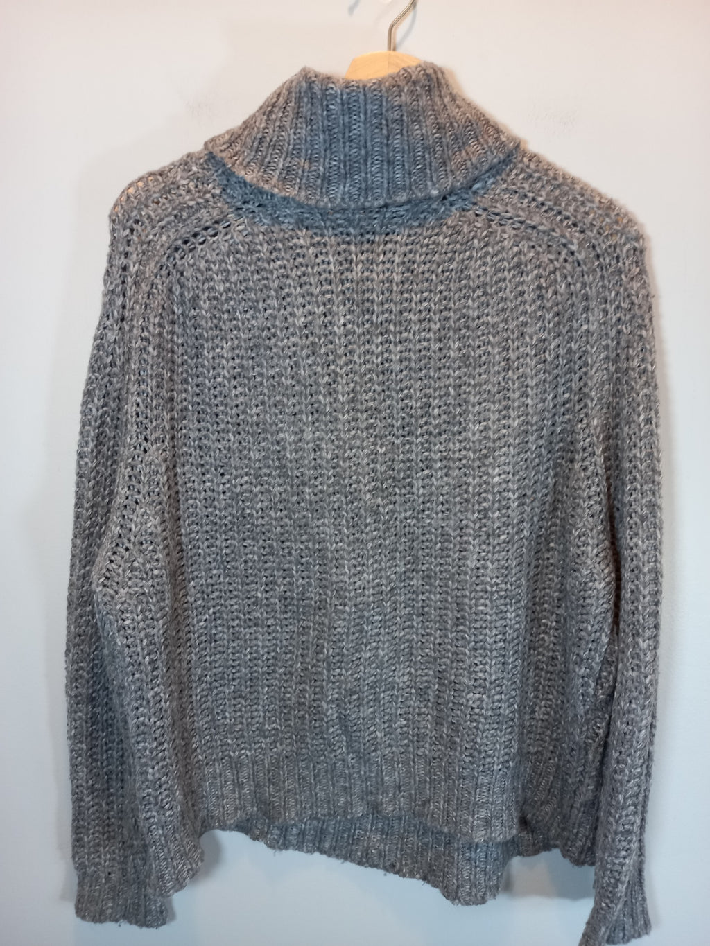 Dynamite turtleneck grey sweater - Small