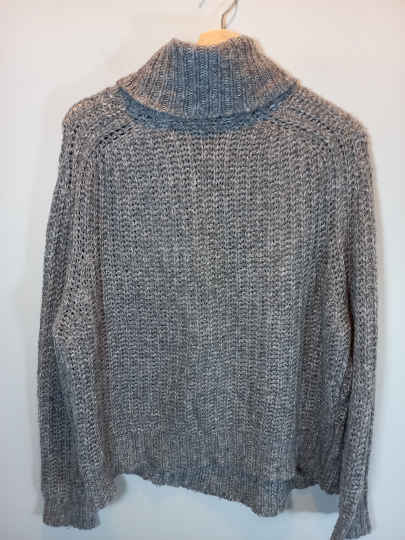 Dynamite turtleneck grey sweater - Small