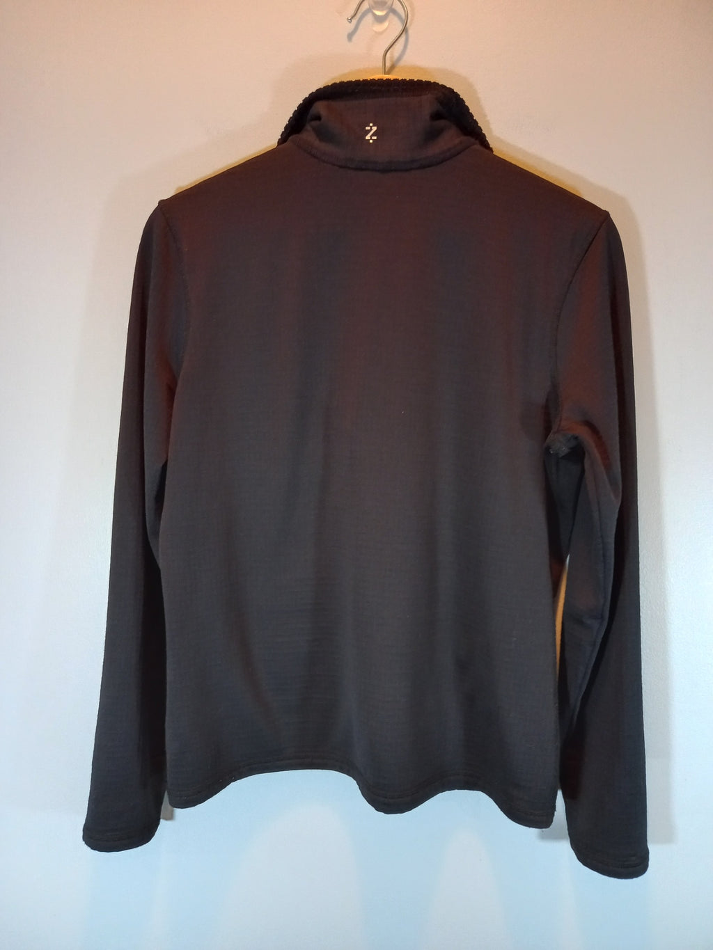 Izod 1/4 zipper pullover - Small