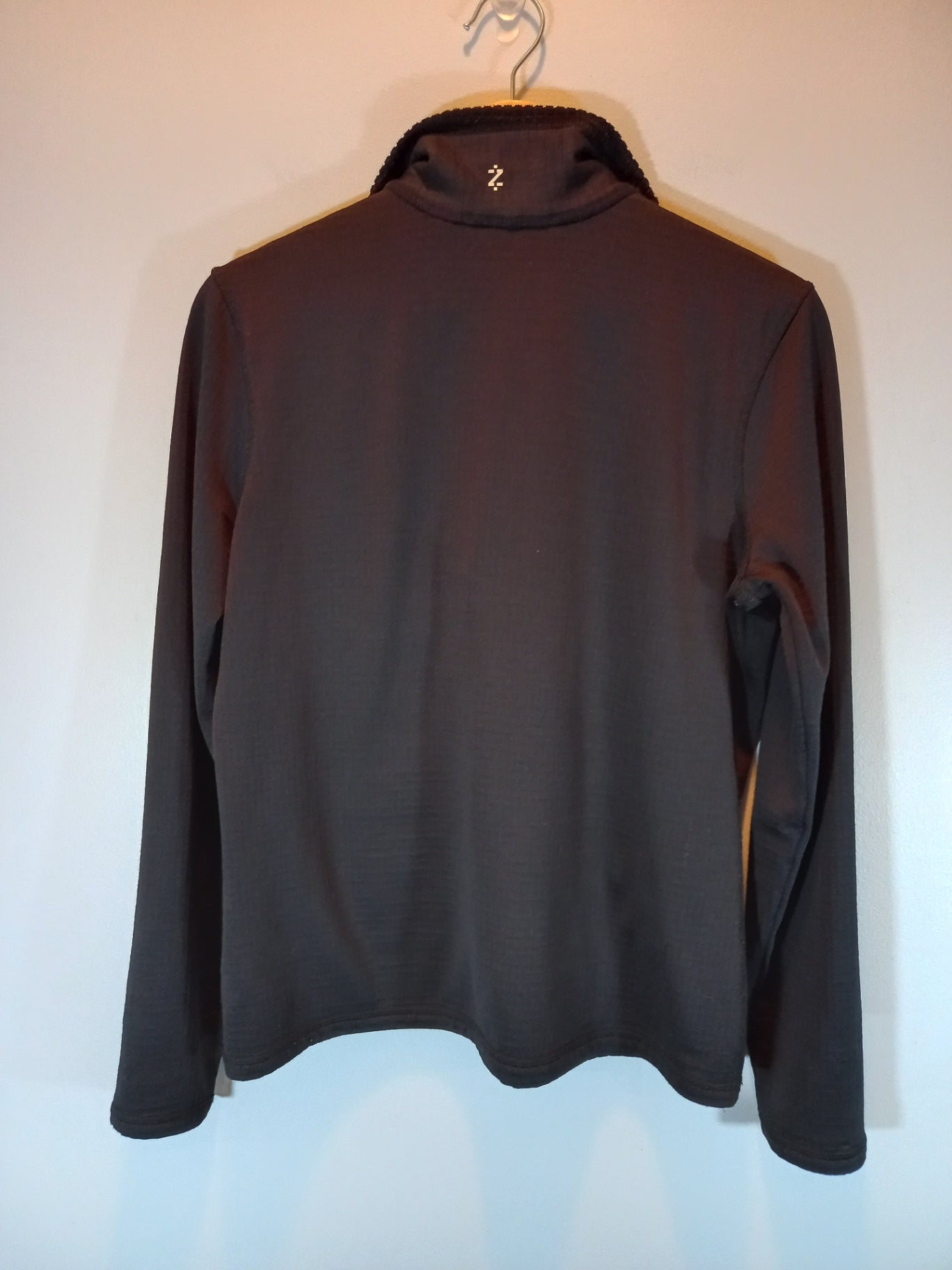 Izod 1/4 zipper pullover - Small
