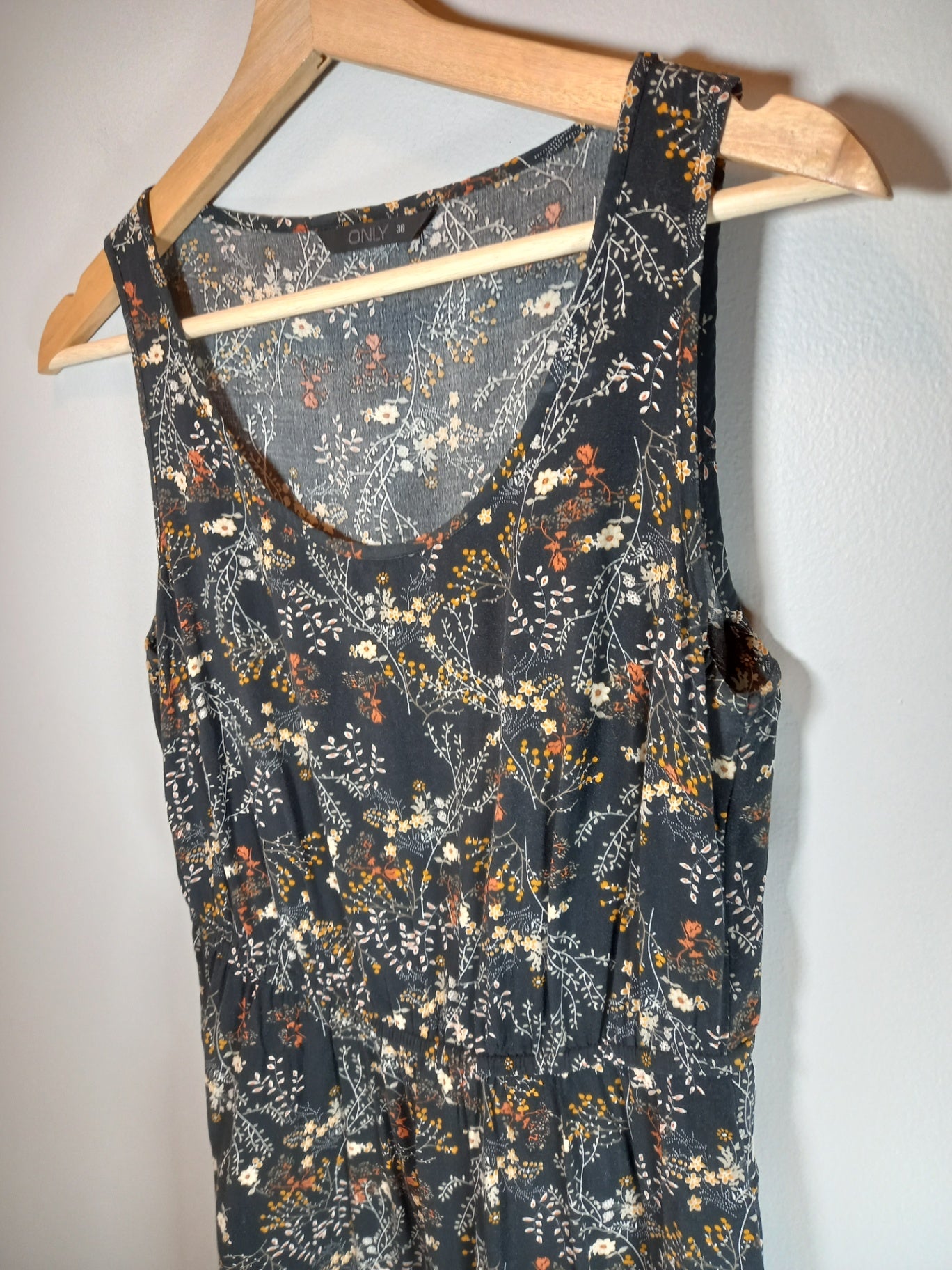 Only black floral sleeveless dress - SZ 36
