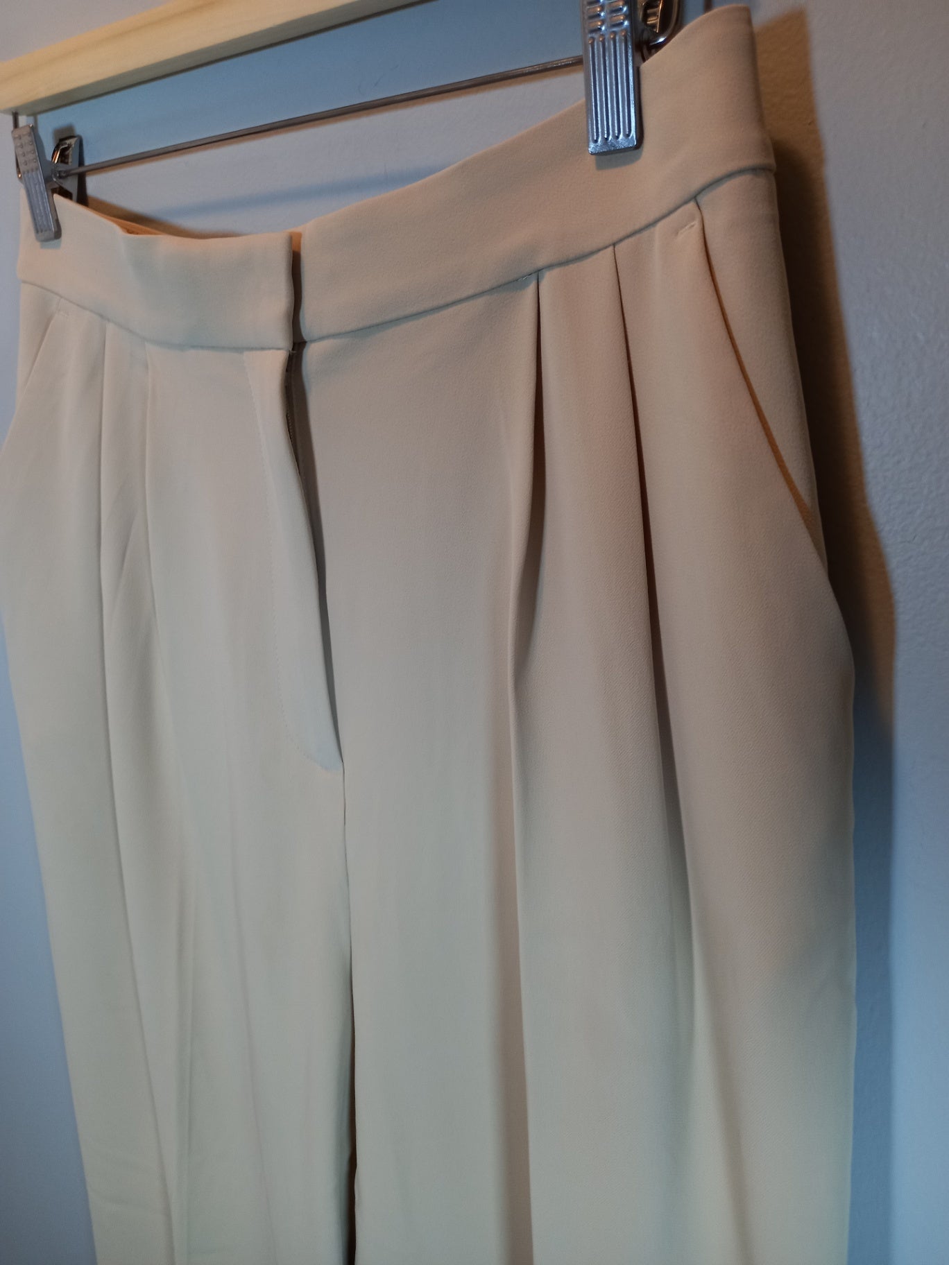H&M beige dress pants- SZ 10