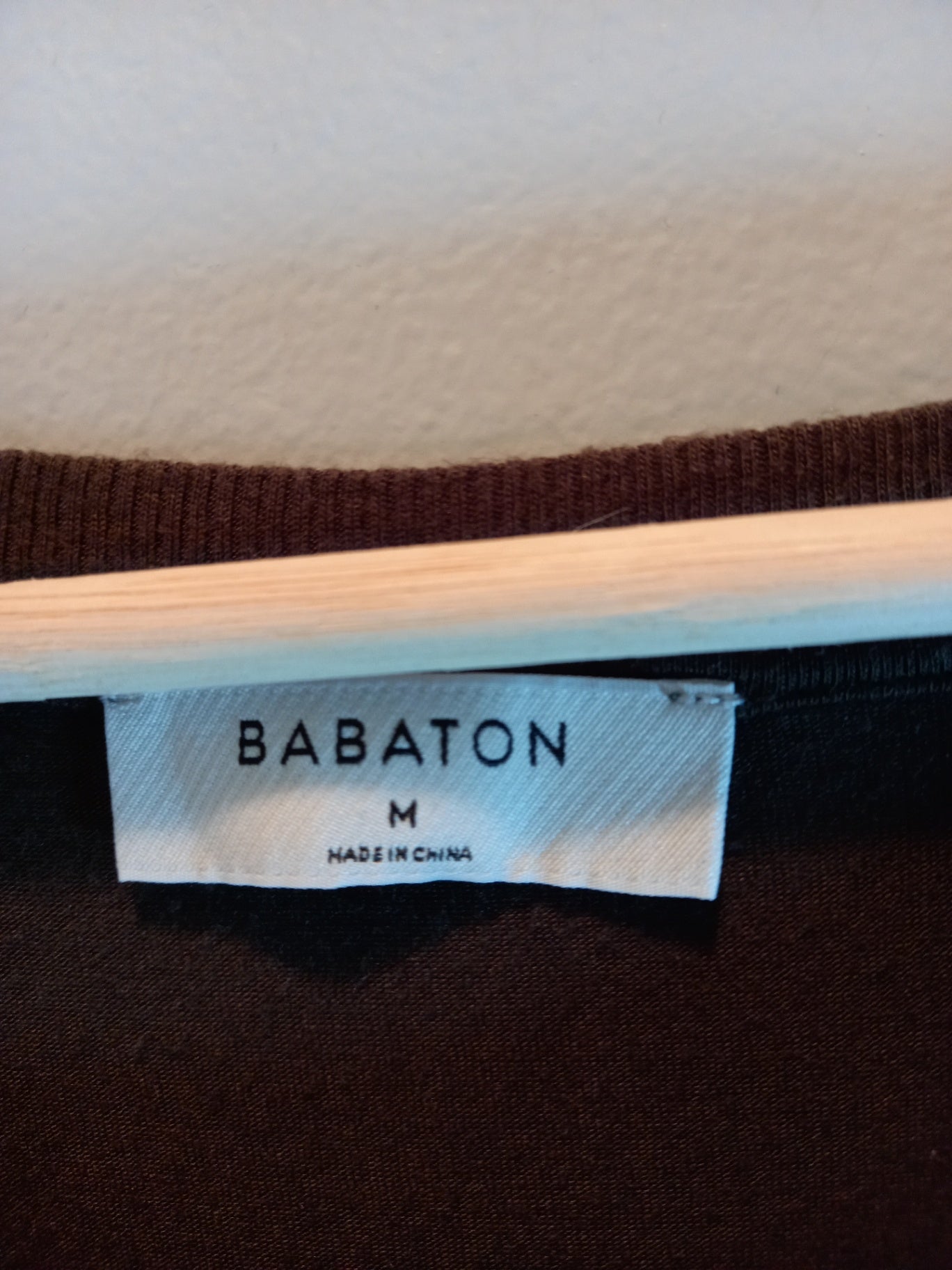 Babaton 3/4 sleeve olive shirt - Medium