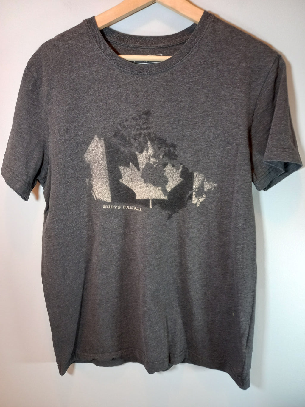 Roots Canada t-Shirt - Medium (Minor Flaw)